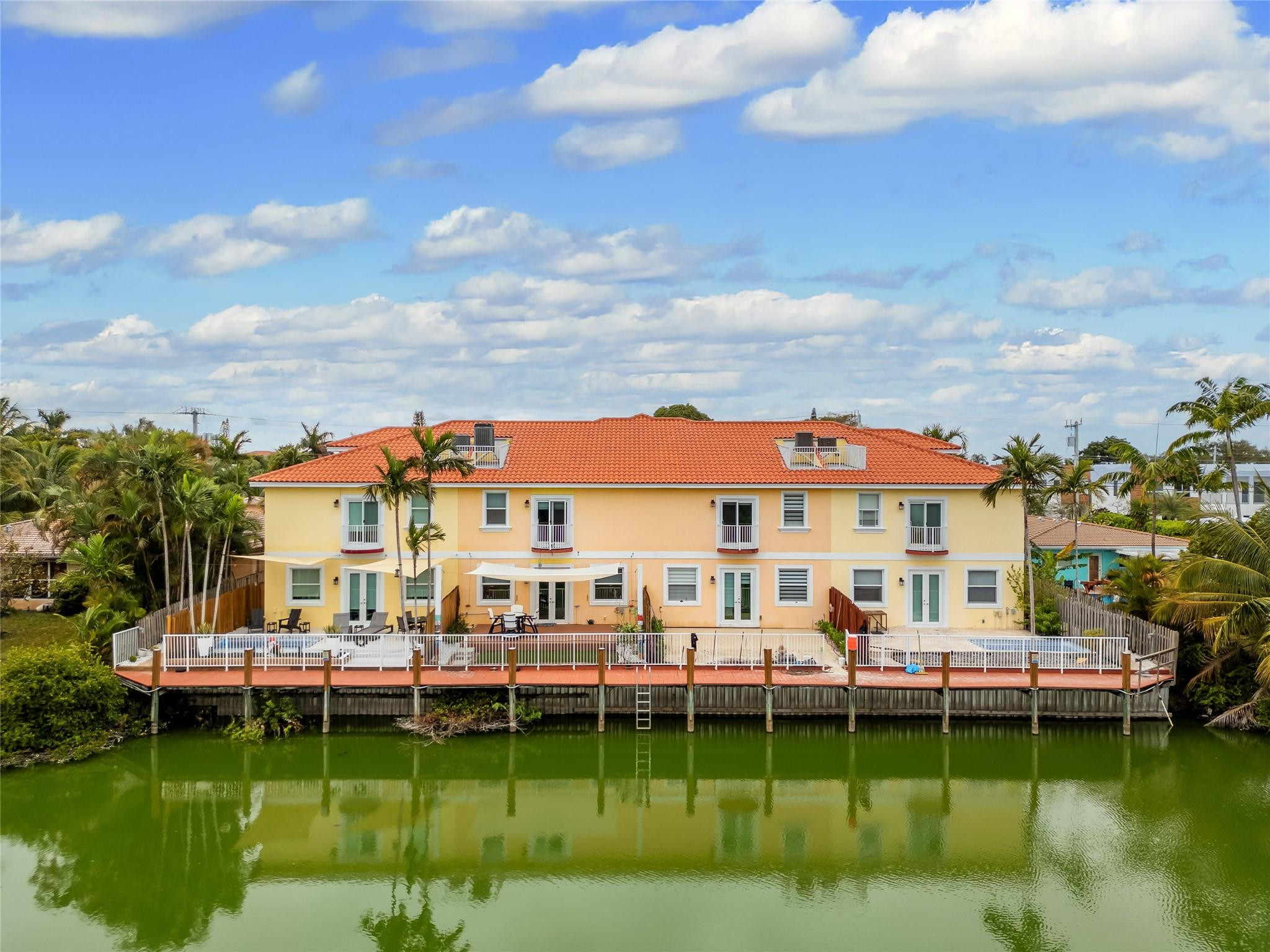 Villa Laguna - Residential Lease