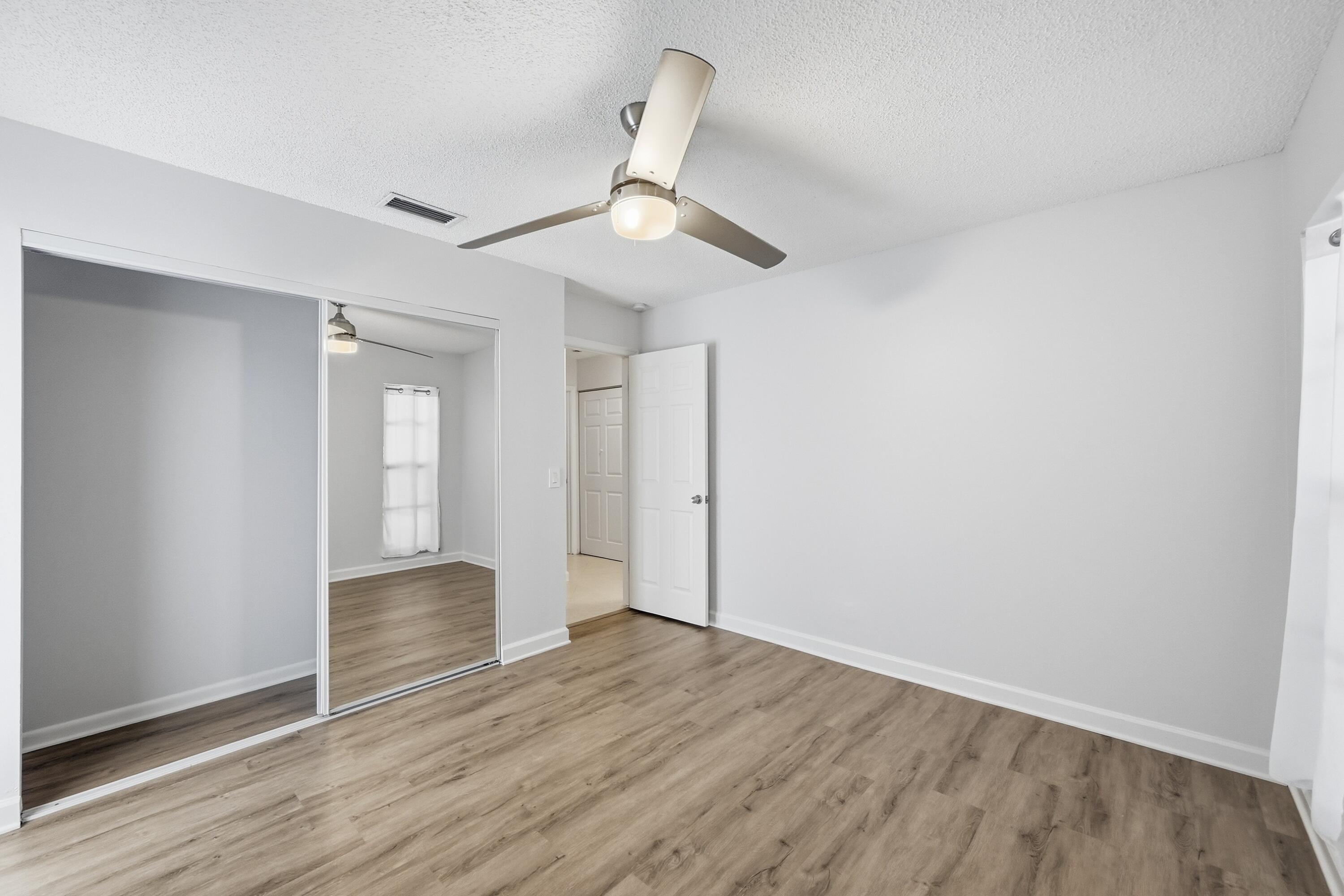 SHADOW WOOD - Residential