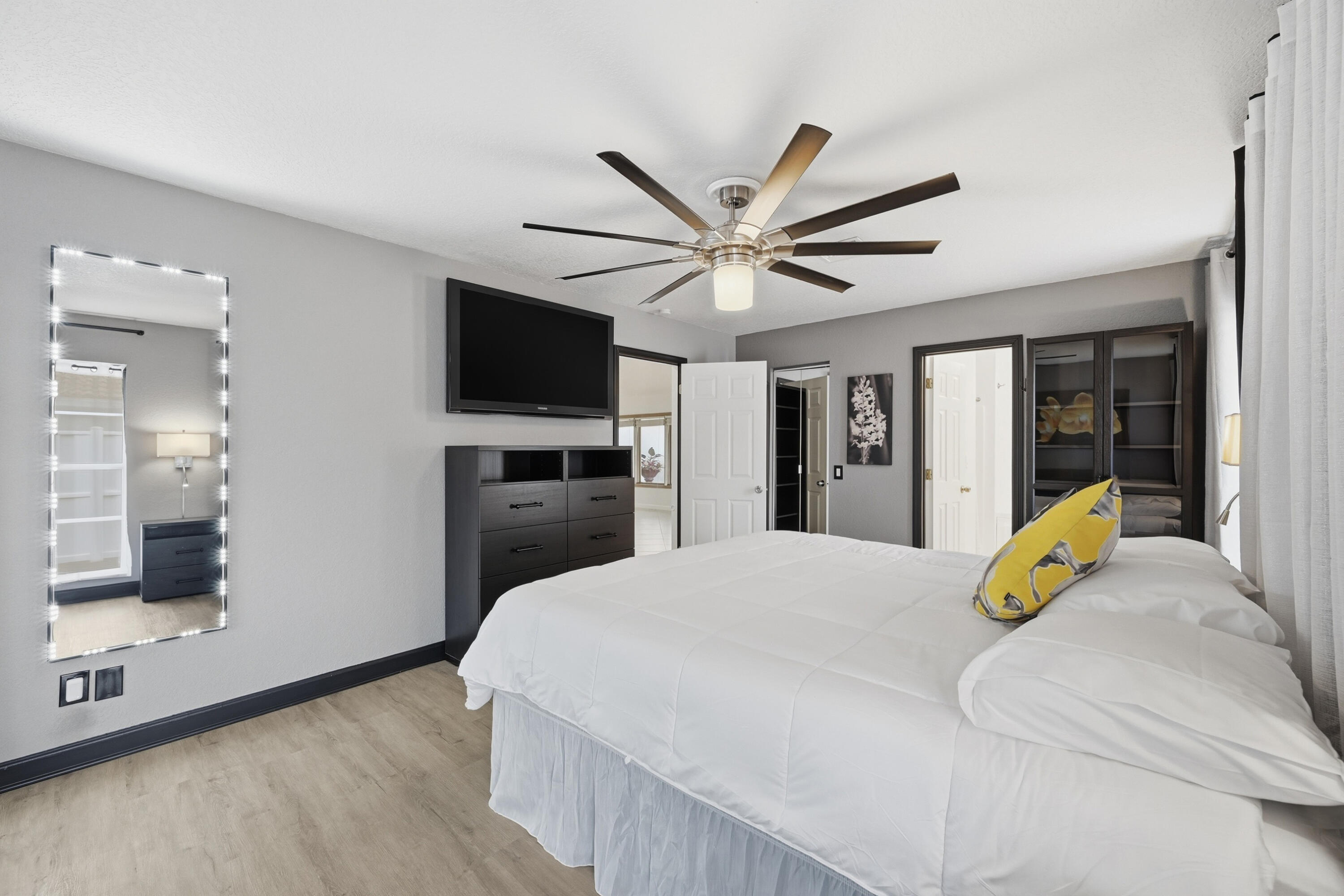 SHADOW WOOD - Residential