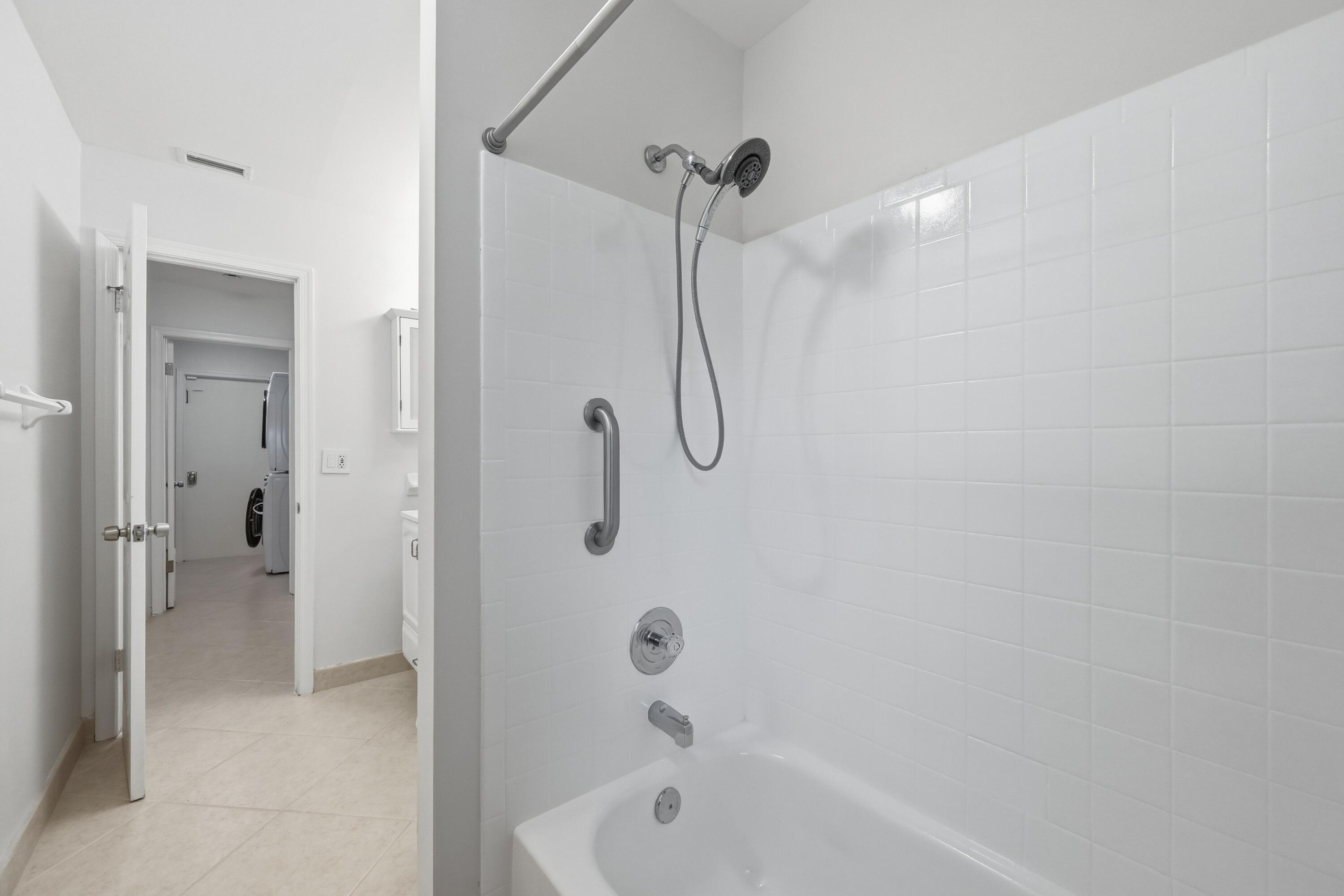 SHADOW WOOD - Residential