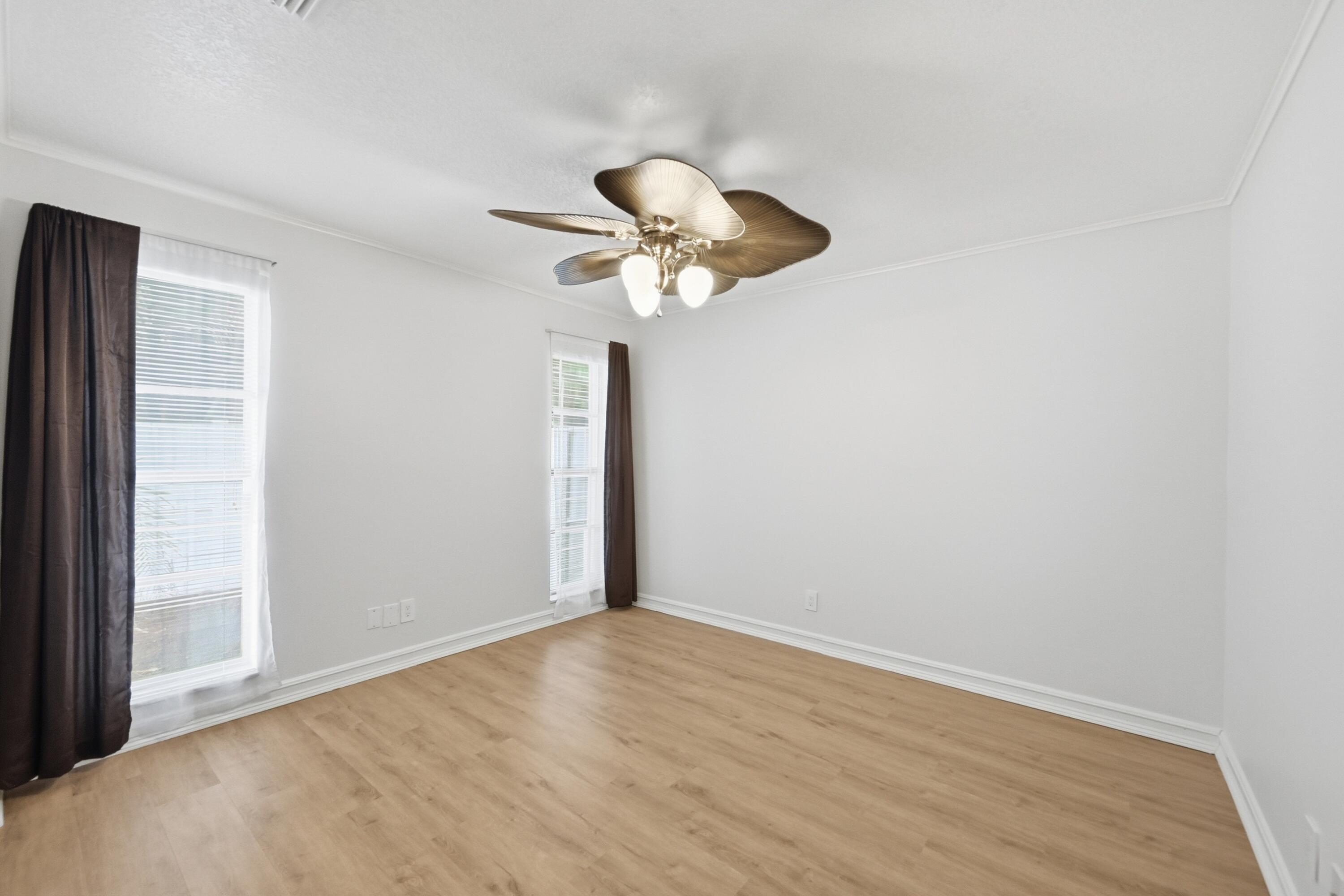 SHADOW WOOD - Residential