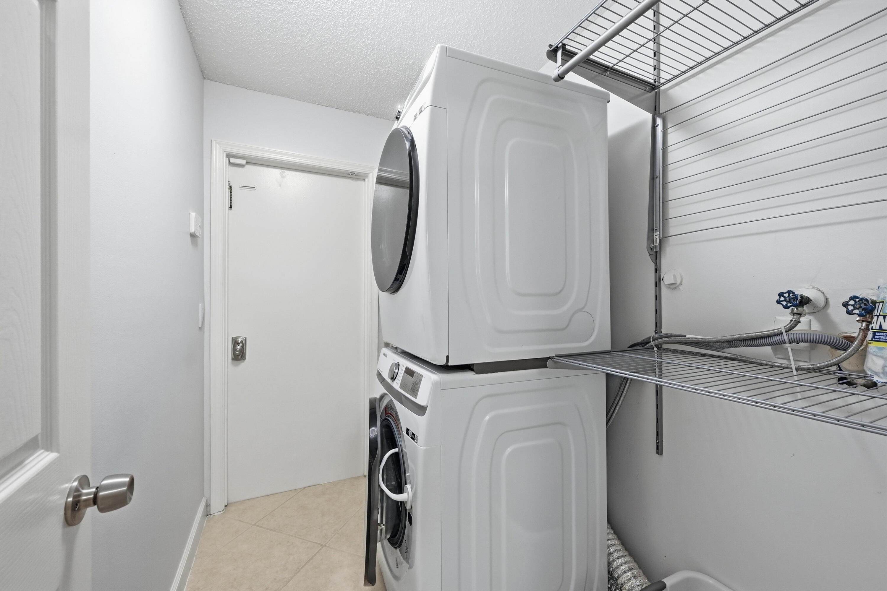 SHADOW WOOD - Residential