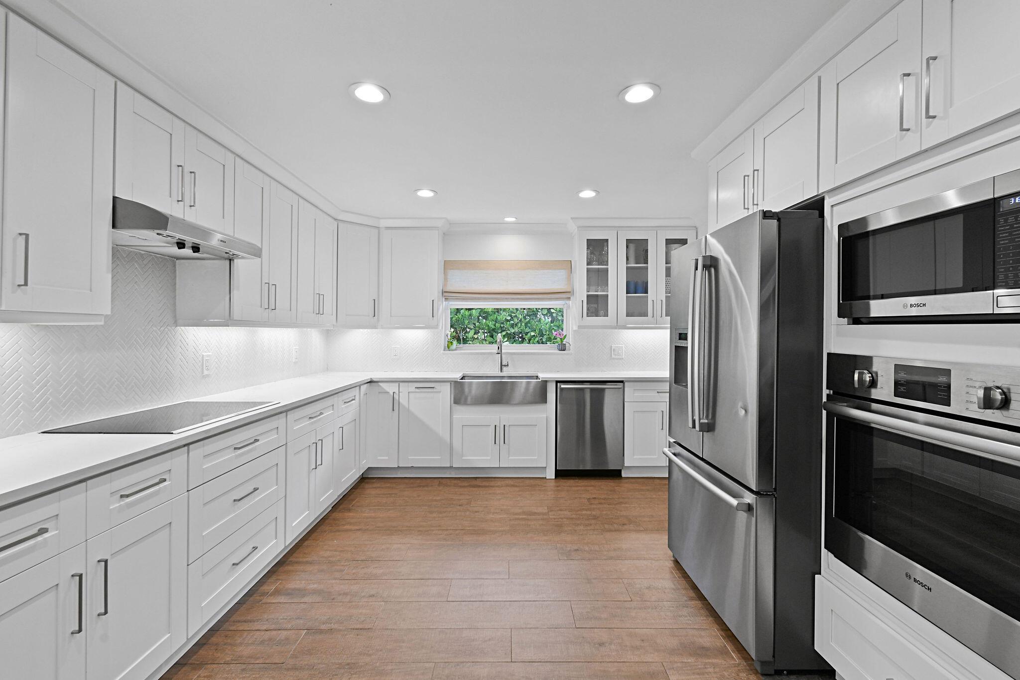 WORTH COURT - Residential