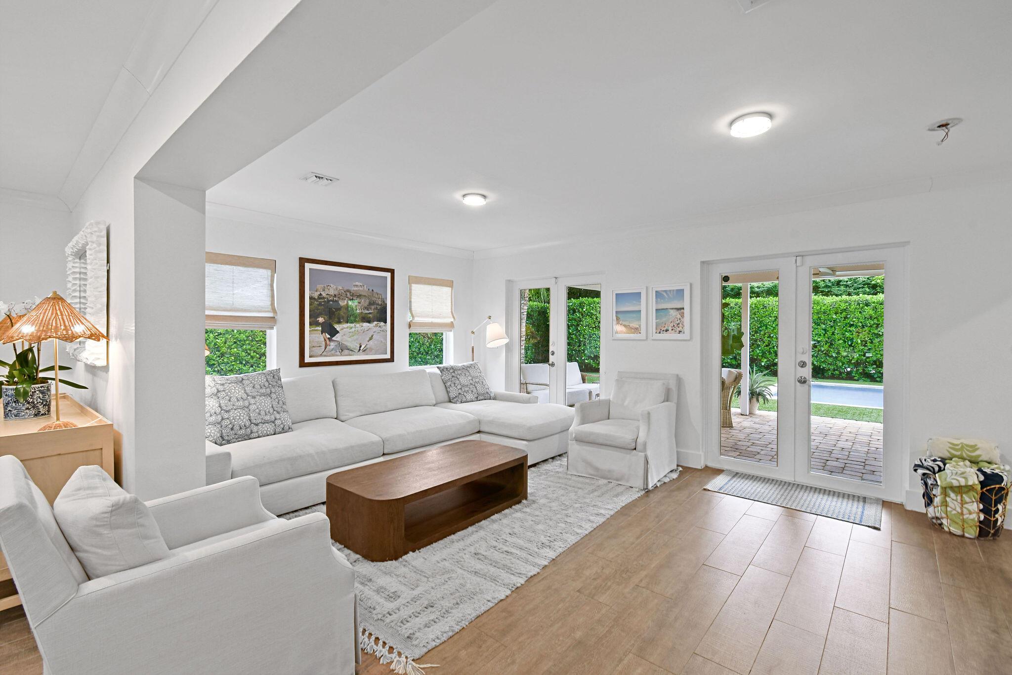 WORTH COURT - Residential