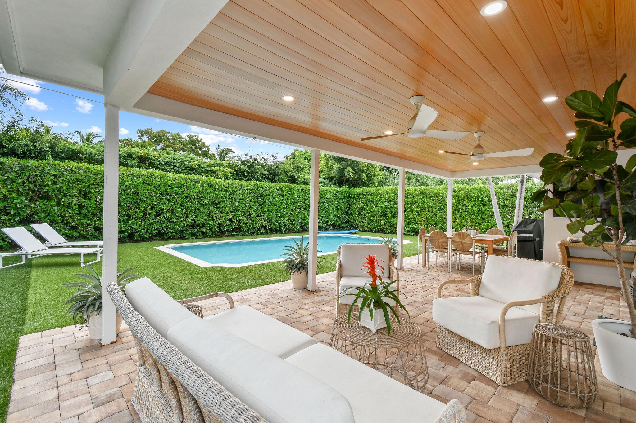 WORTH COURT - Residential