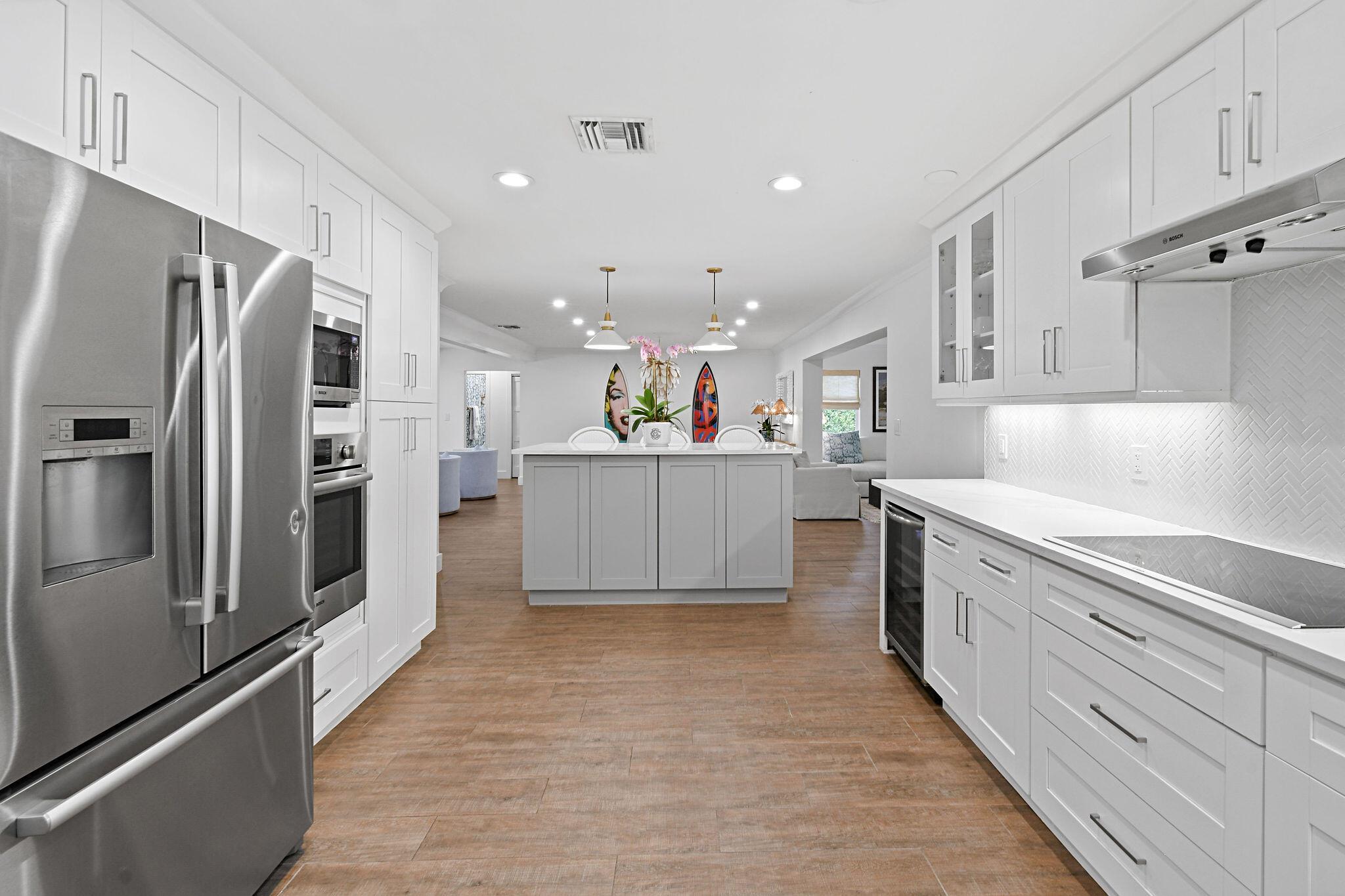 WORTH COURT - Residential