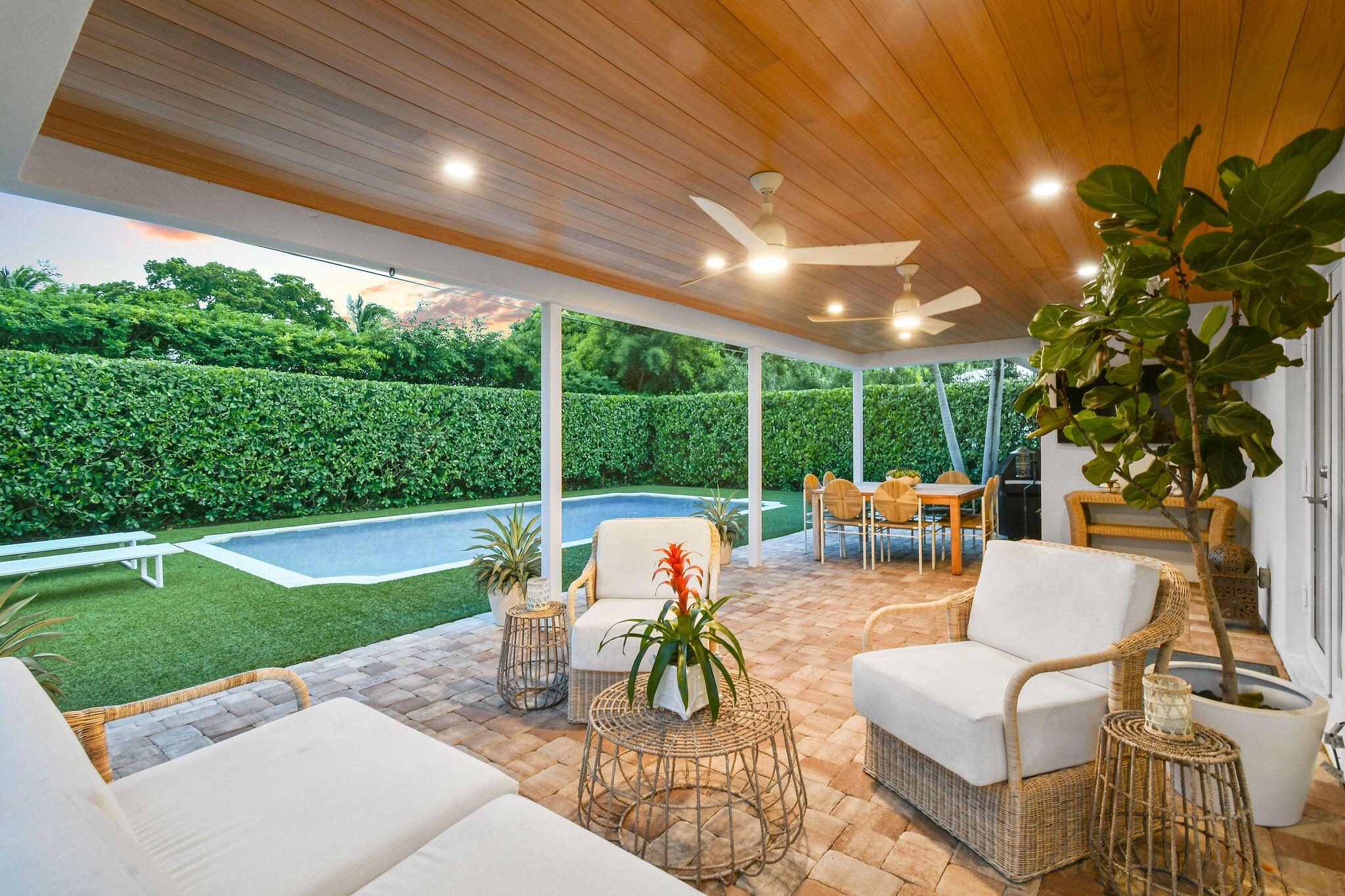 WORTH COURT - Residential