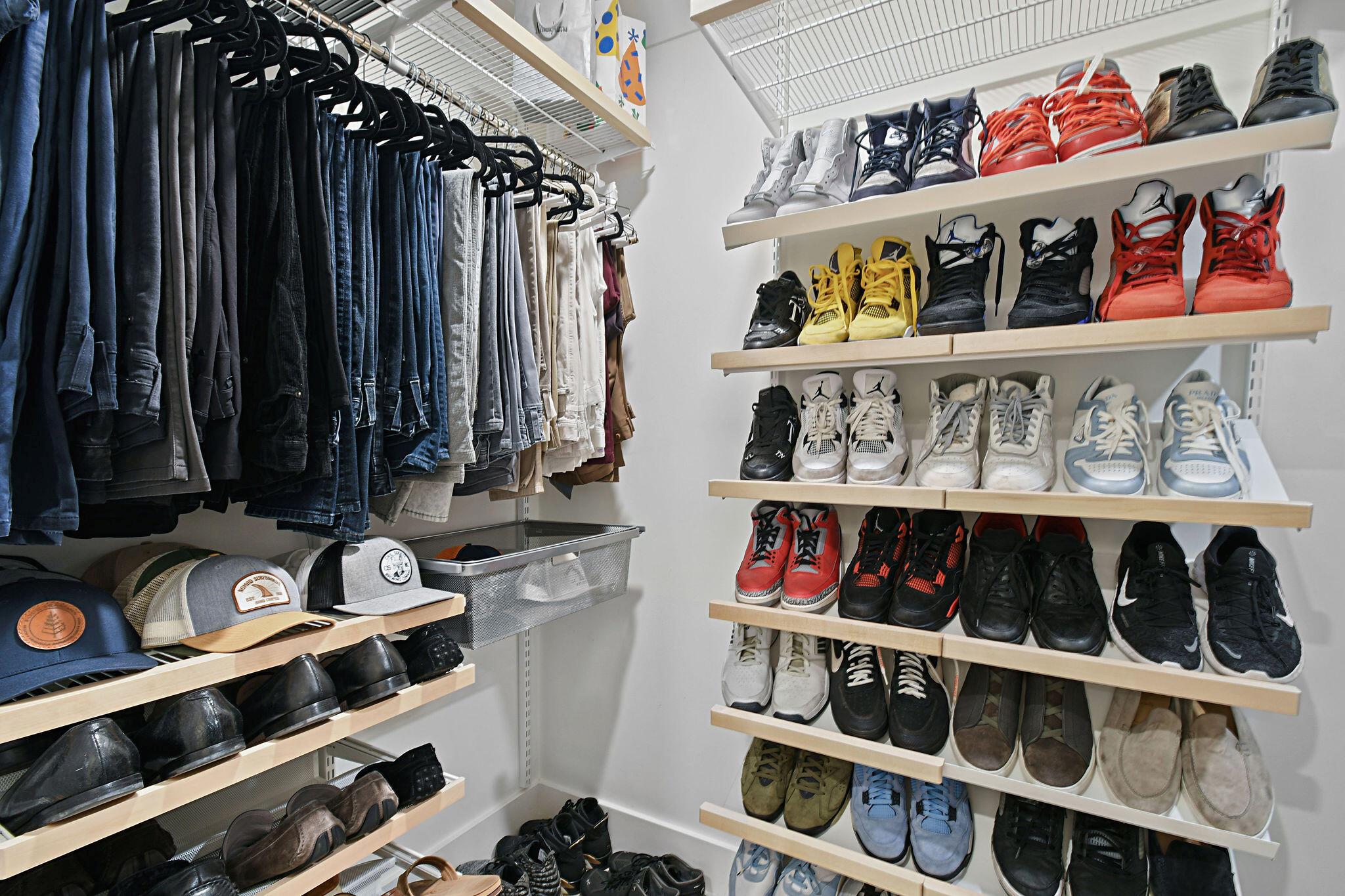 WORTH COURT - Residential