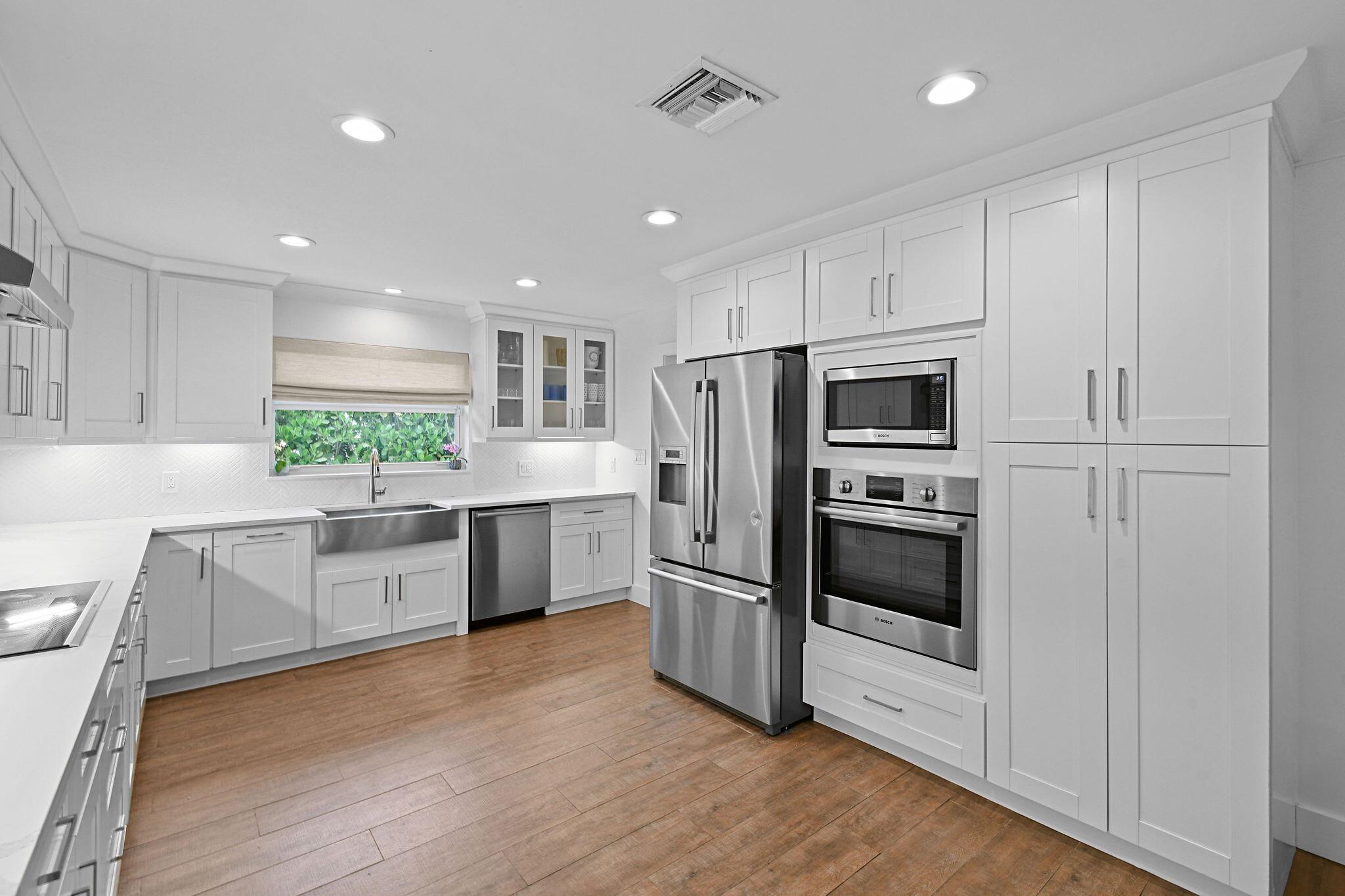 WORTH COURT - Residential