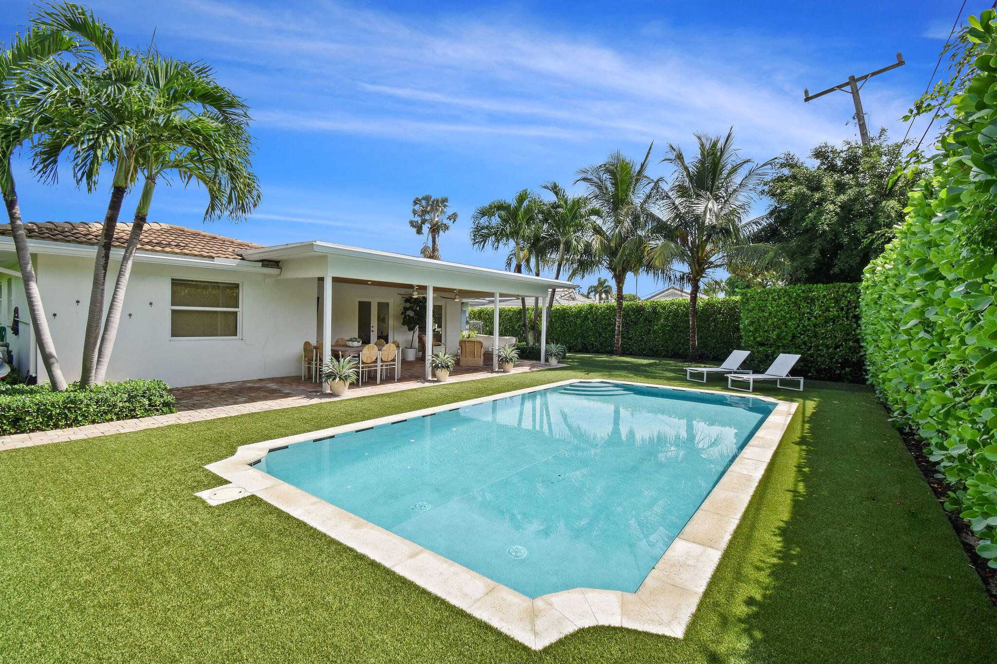 WORTH COURT - Residential