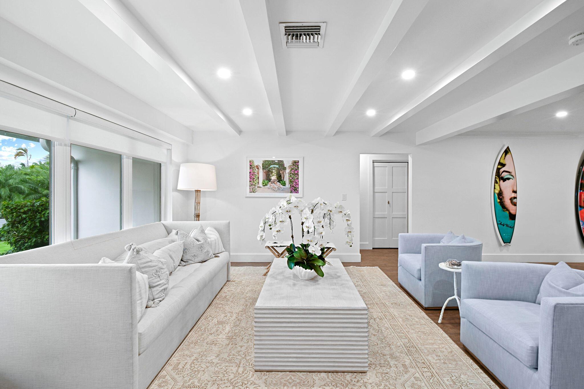 WORTH COURT - Residential