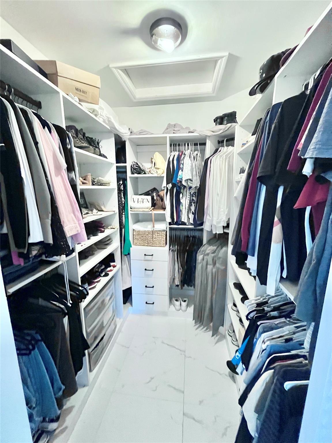 Olympia & York Residentia - Residential