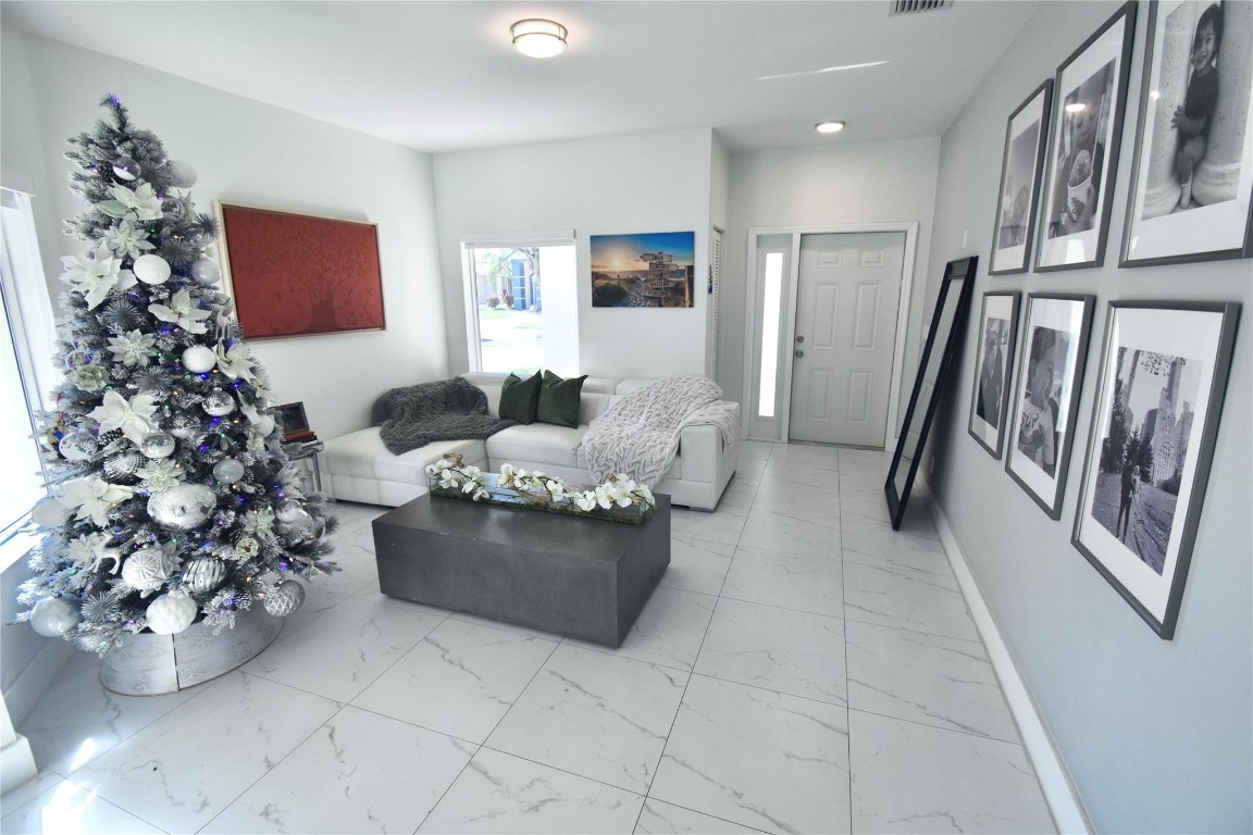 Olympia & York Residentia - Residential