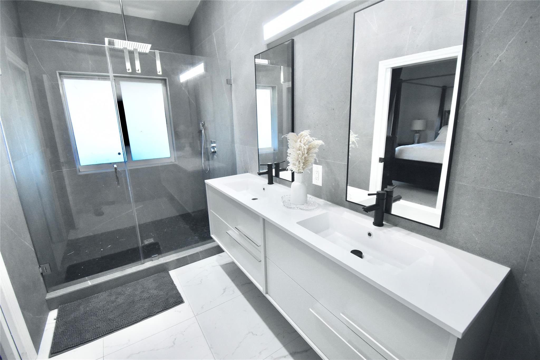 Olympia & York Residentia - Residential