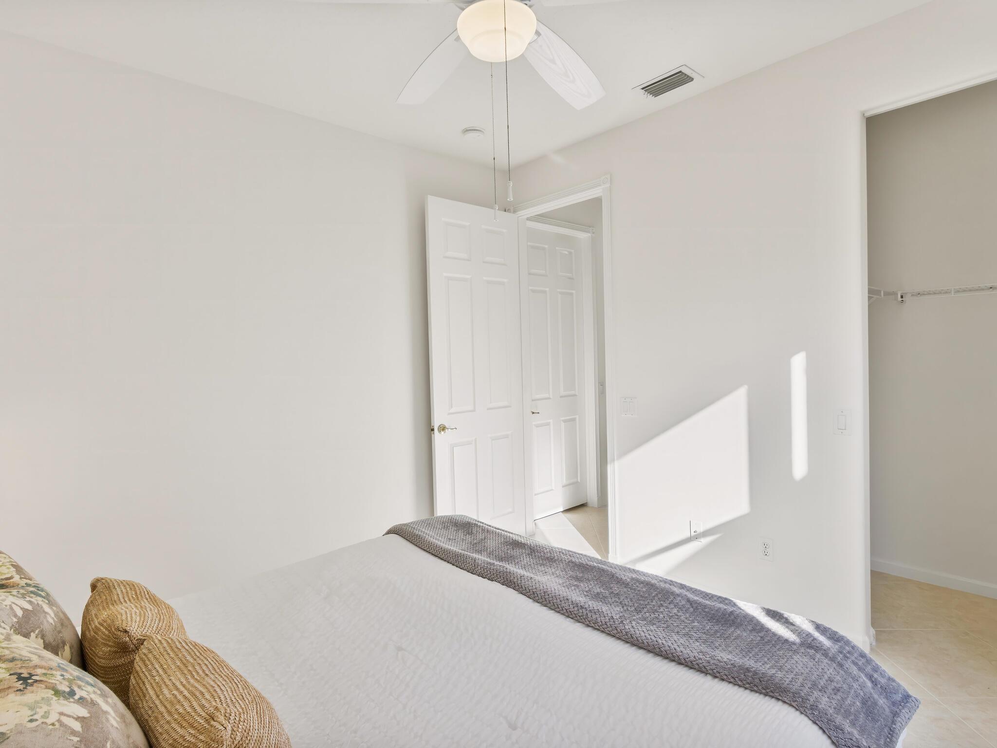 VALENCIA ISLES 2 - Residential