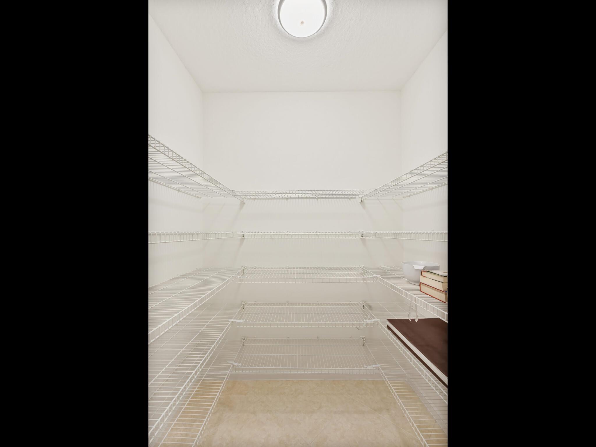 VALENCIA ISLES 2 - Residential