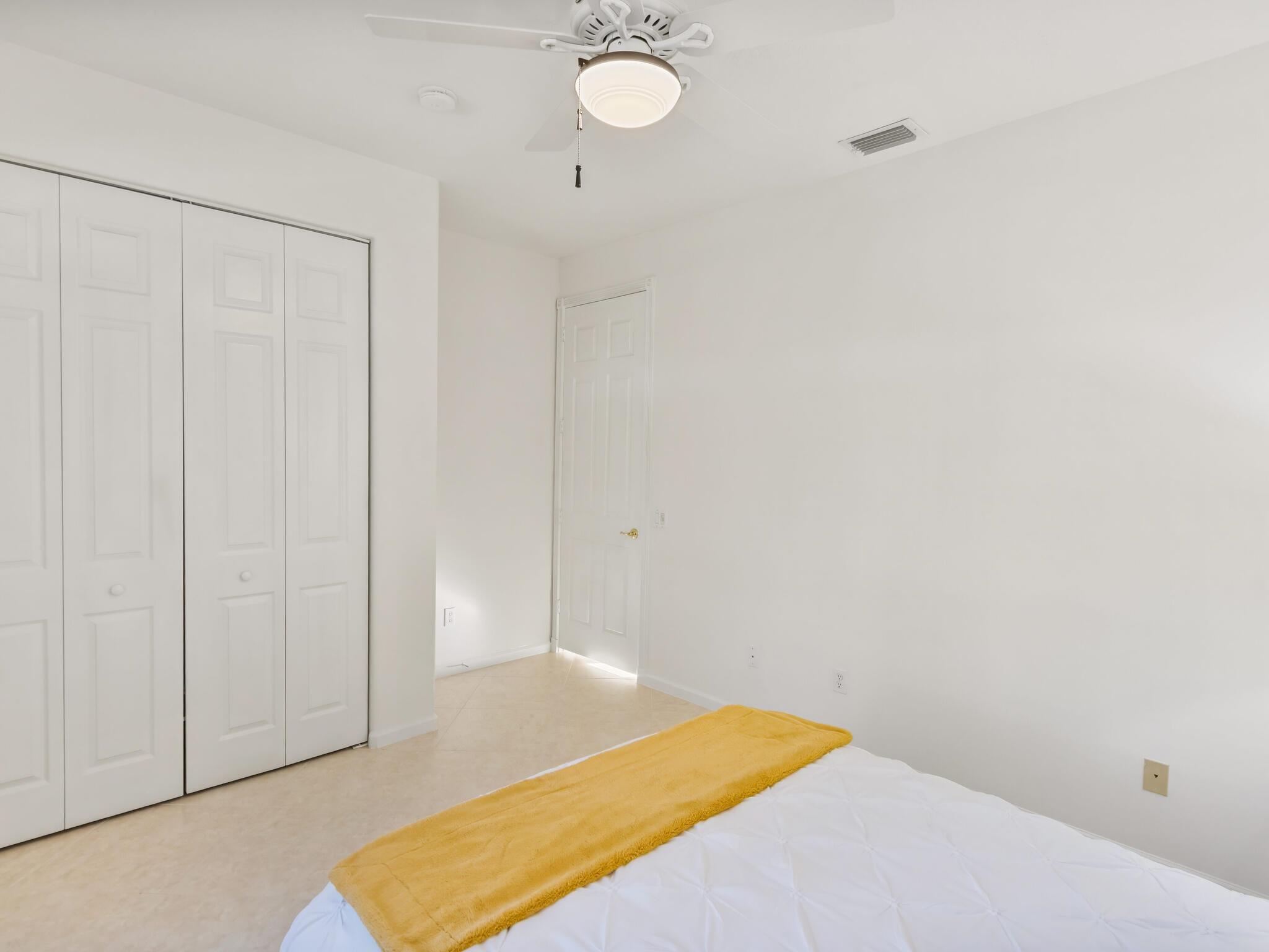 VALENCIA ISLES 2 - Residential