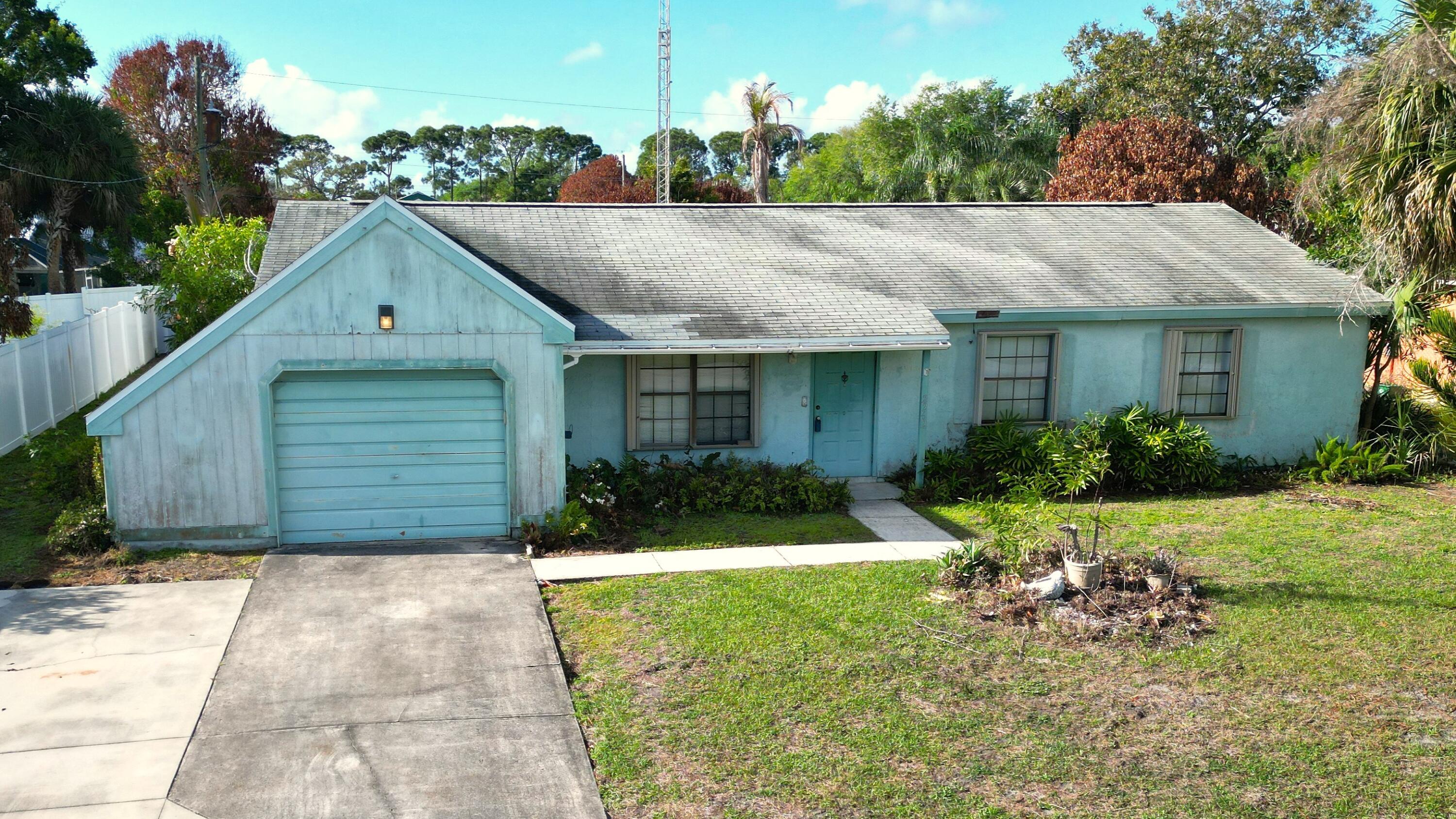 PORT ST LUCIE SECTION 30 - Residential