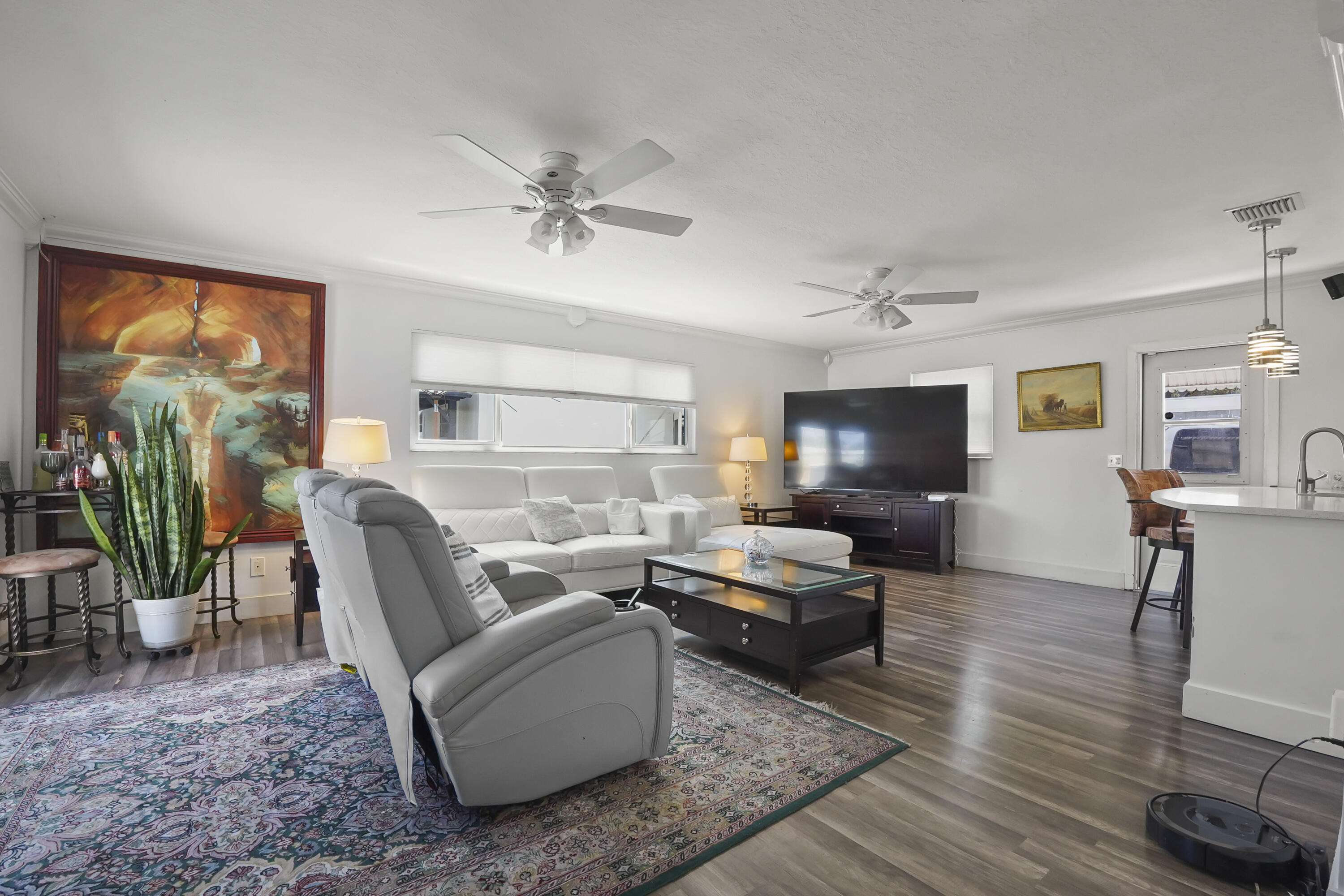 1737 N 14th Avenue N