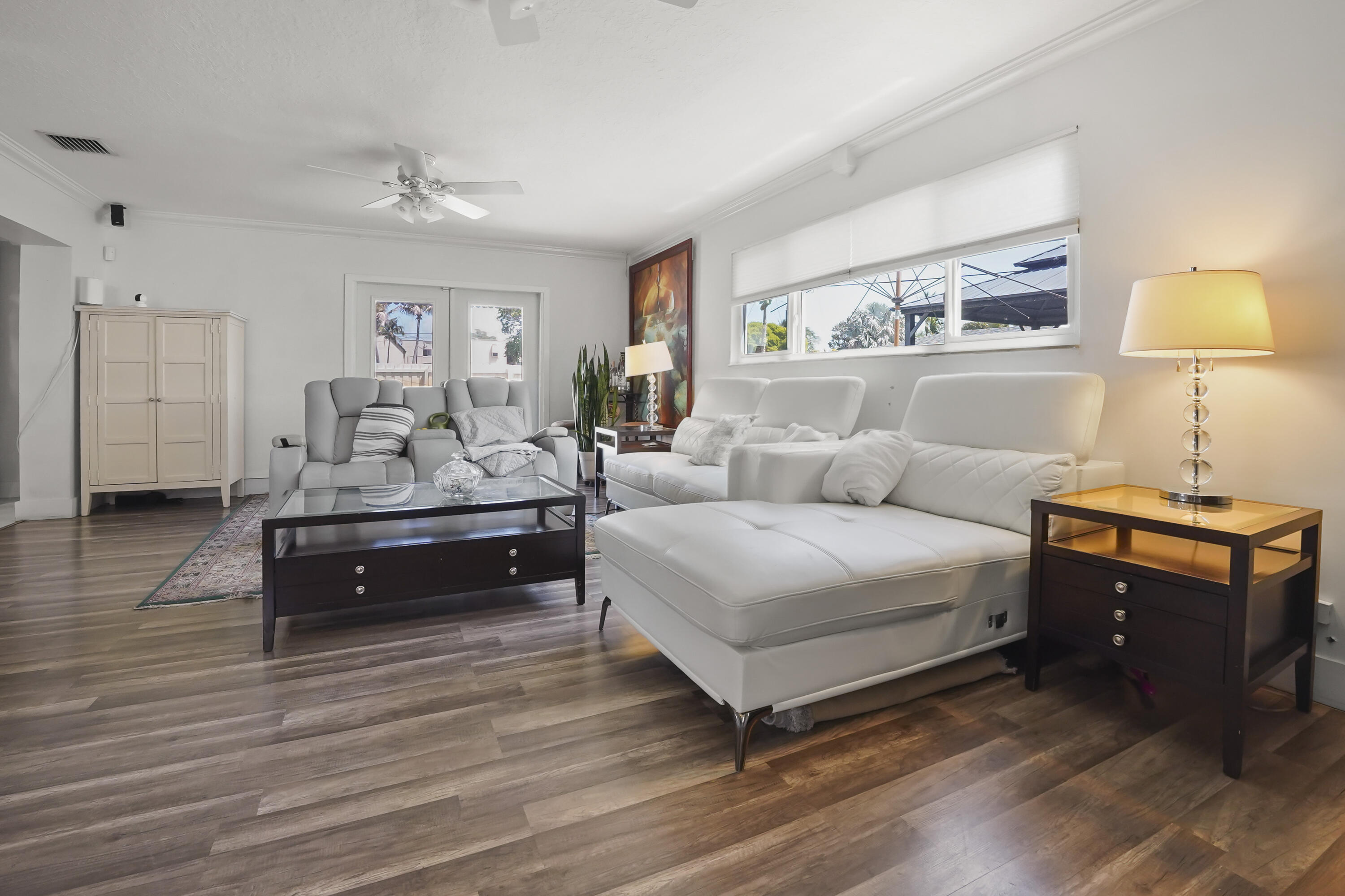 1737 N 14th Avenue N