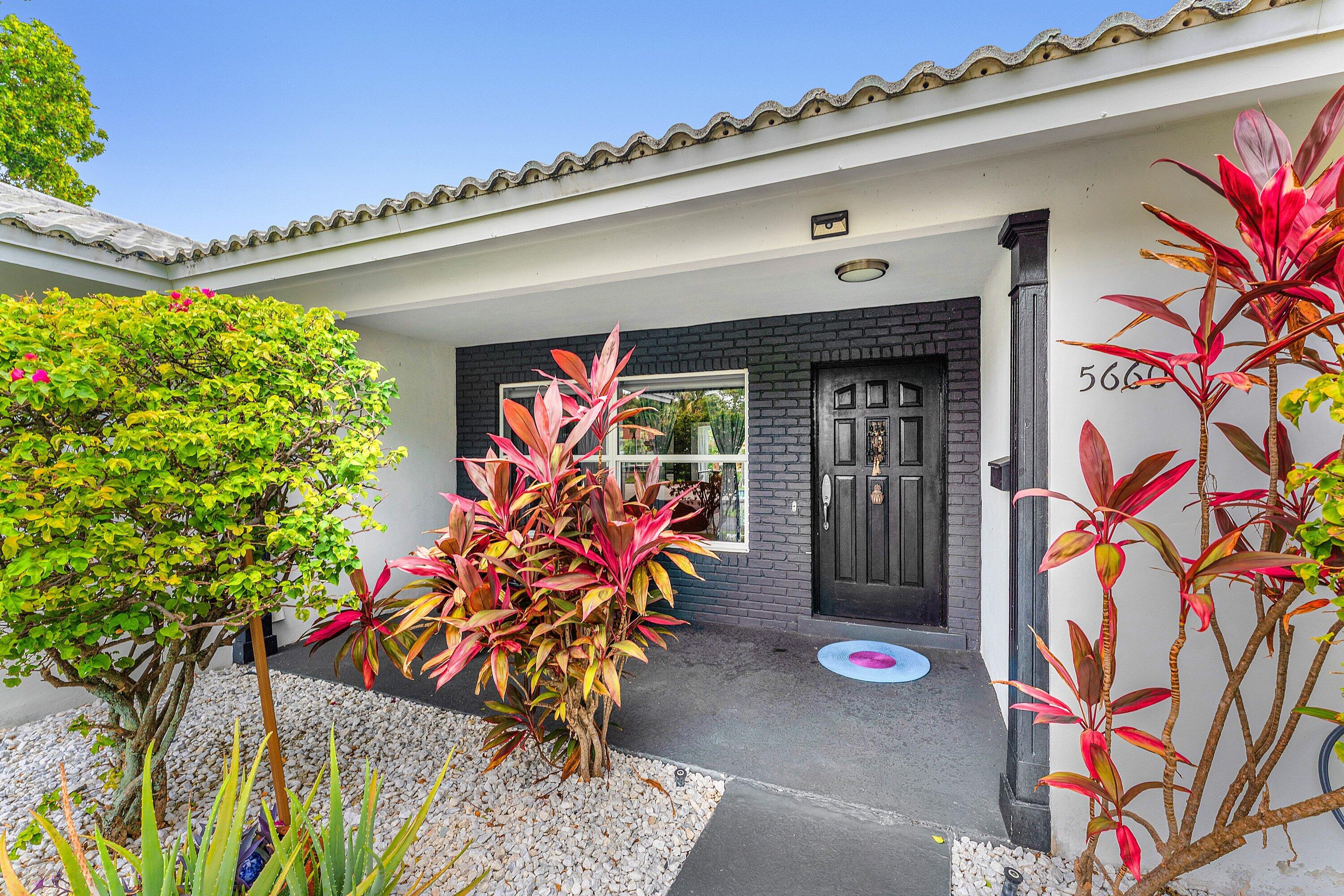 5660 Nassau Drive