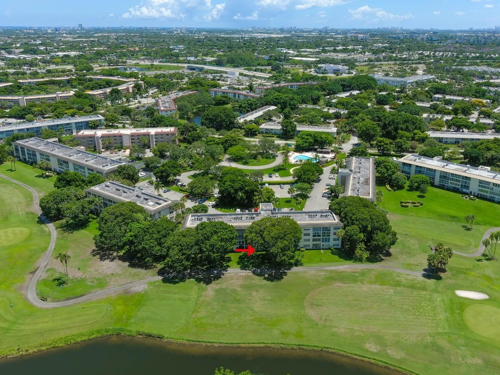 WYNMOOR VILLAGE - Residential