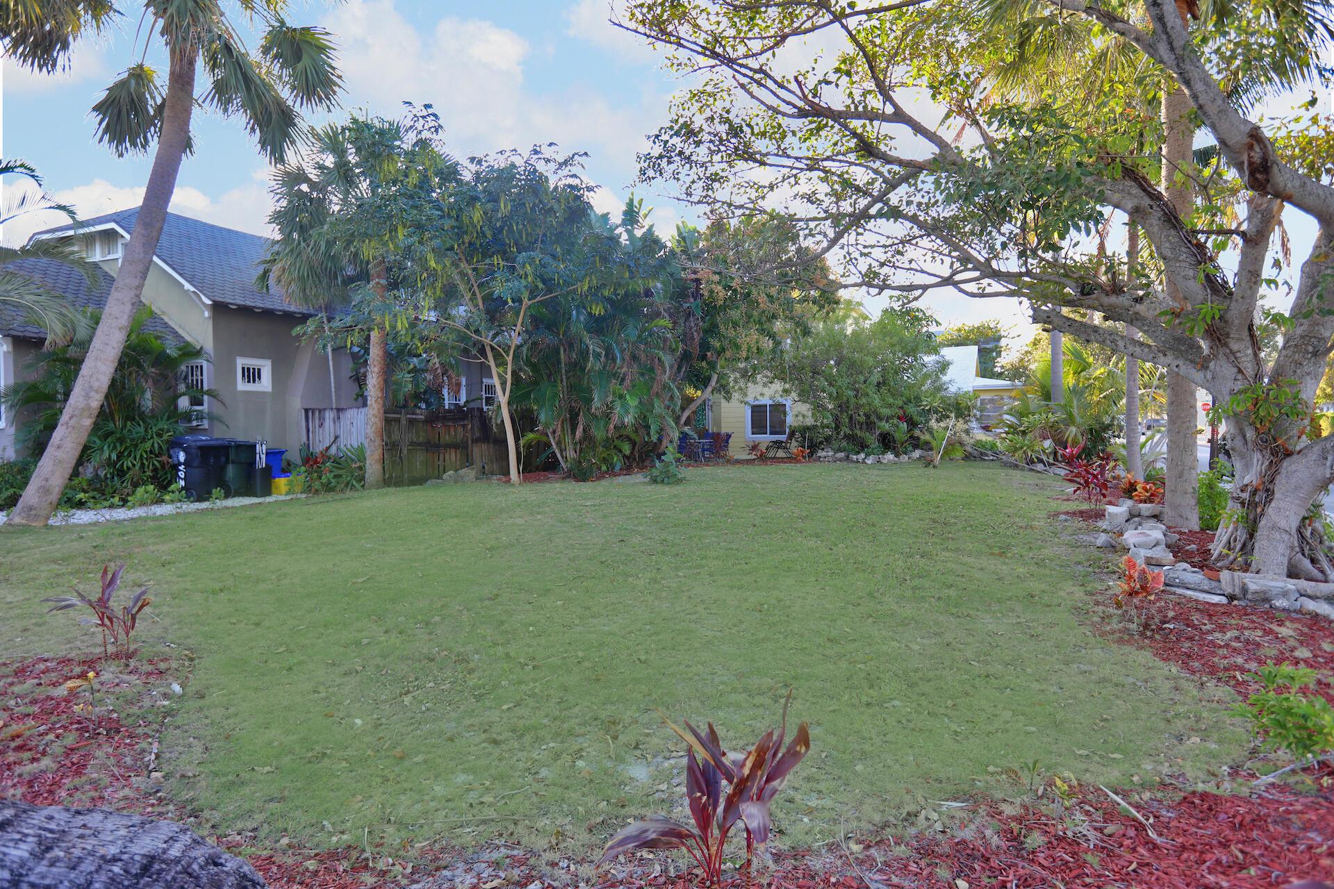 309 4th Avenue S