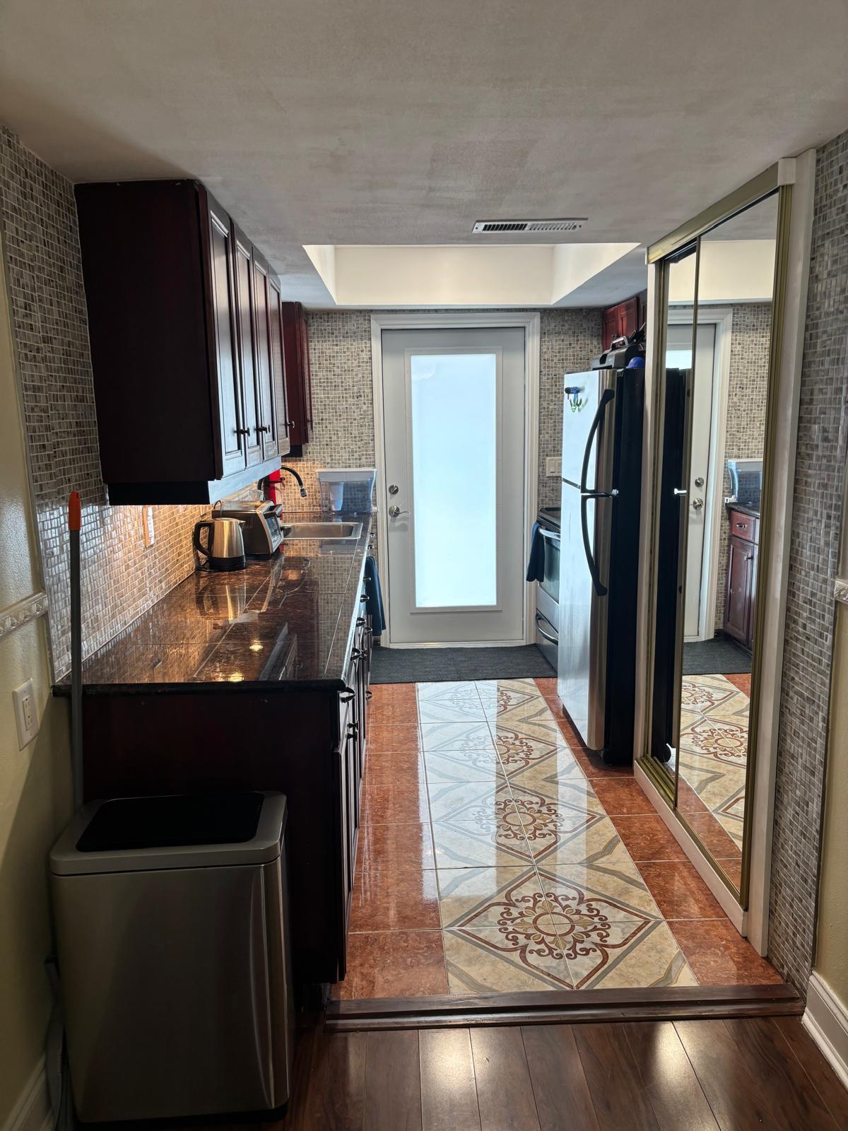 2151 NE 42nd Court 221