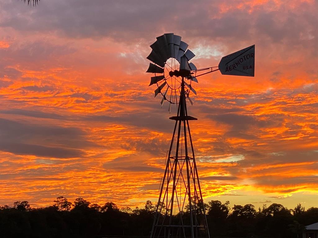 LOXAHATCHEE GROVES - Residential