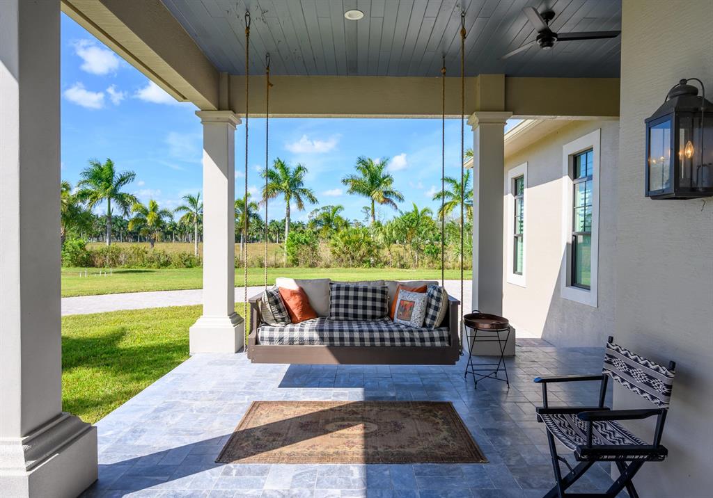 LOXAHATCHEE GROVES - Residential