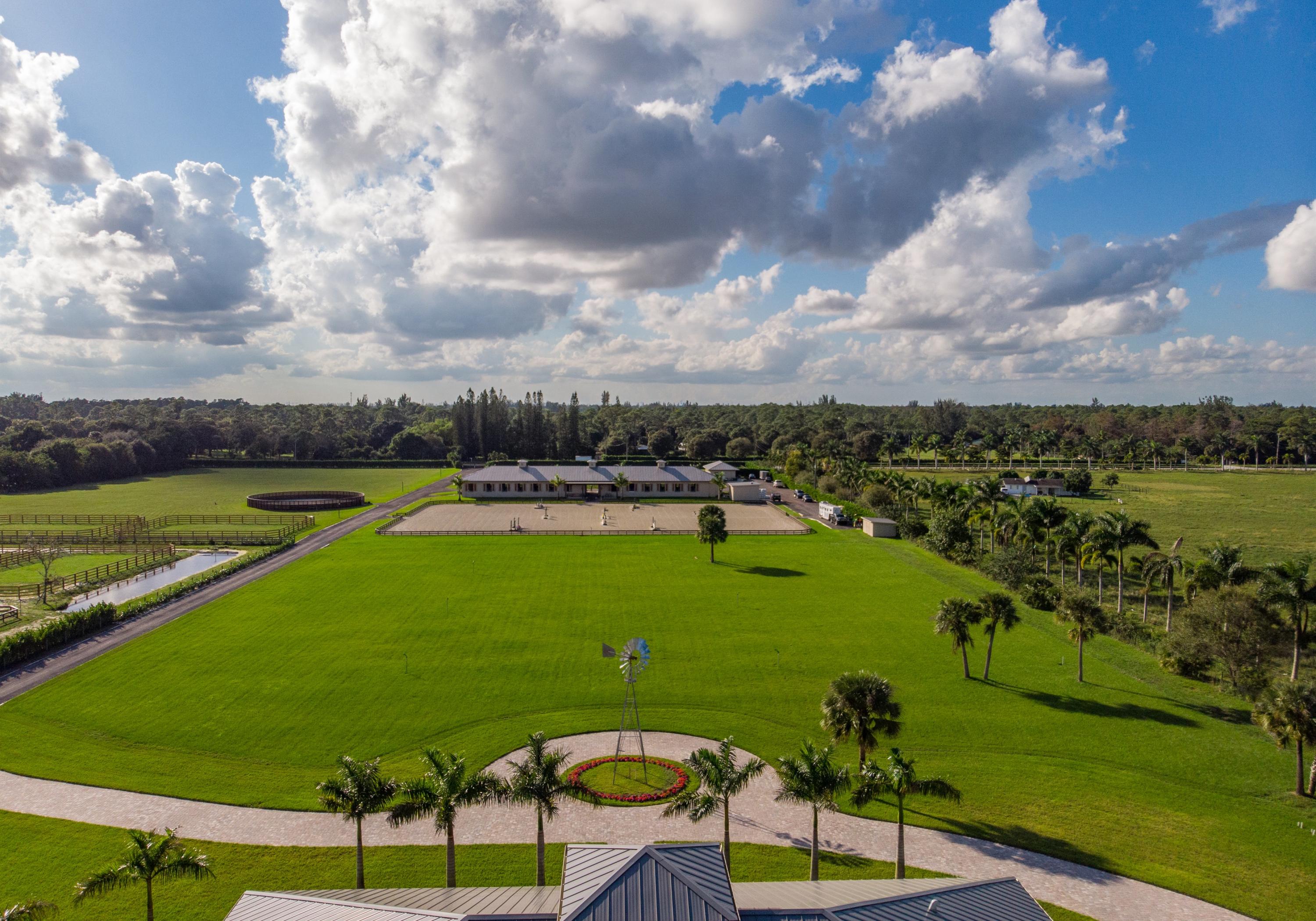 LOXAHATCHEE GROVES - Residential