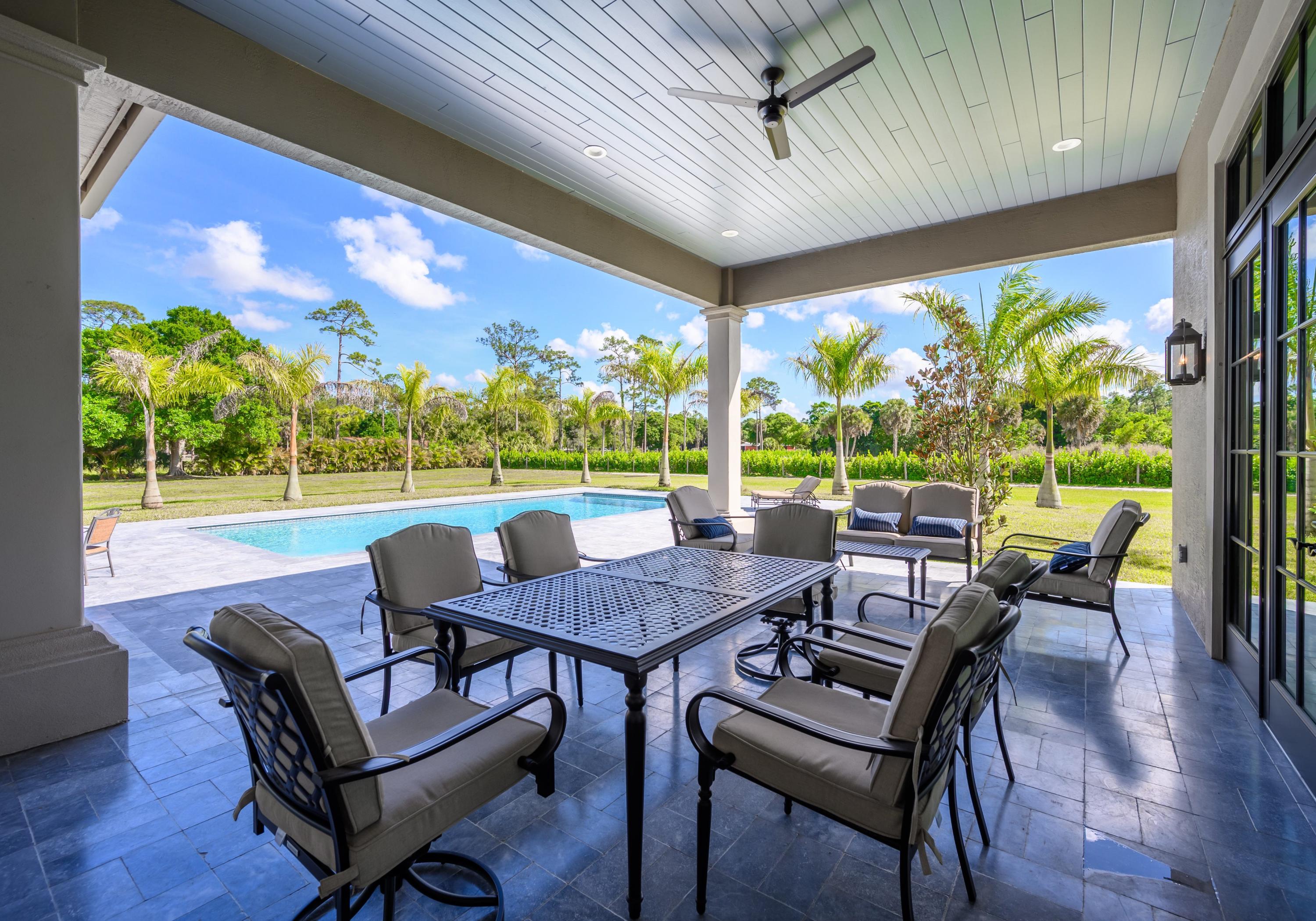 LOXAHATCHEE GROVES - Residential