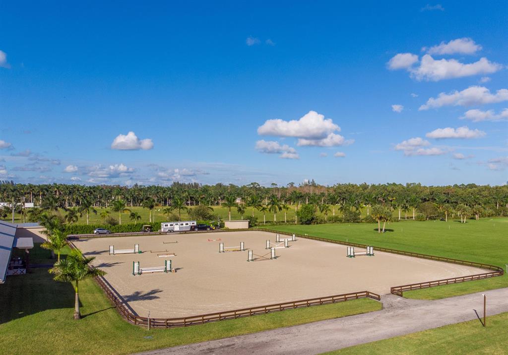 LOXAHATCHEE GROVES - Residential