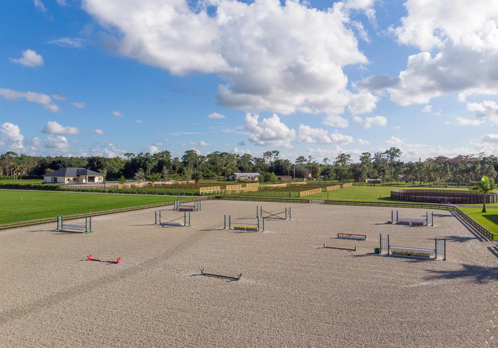 LOXAHATCHEE GROVES - Residential