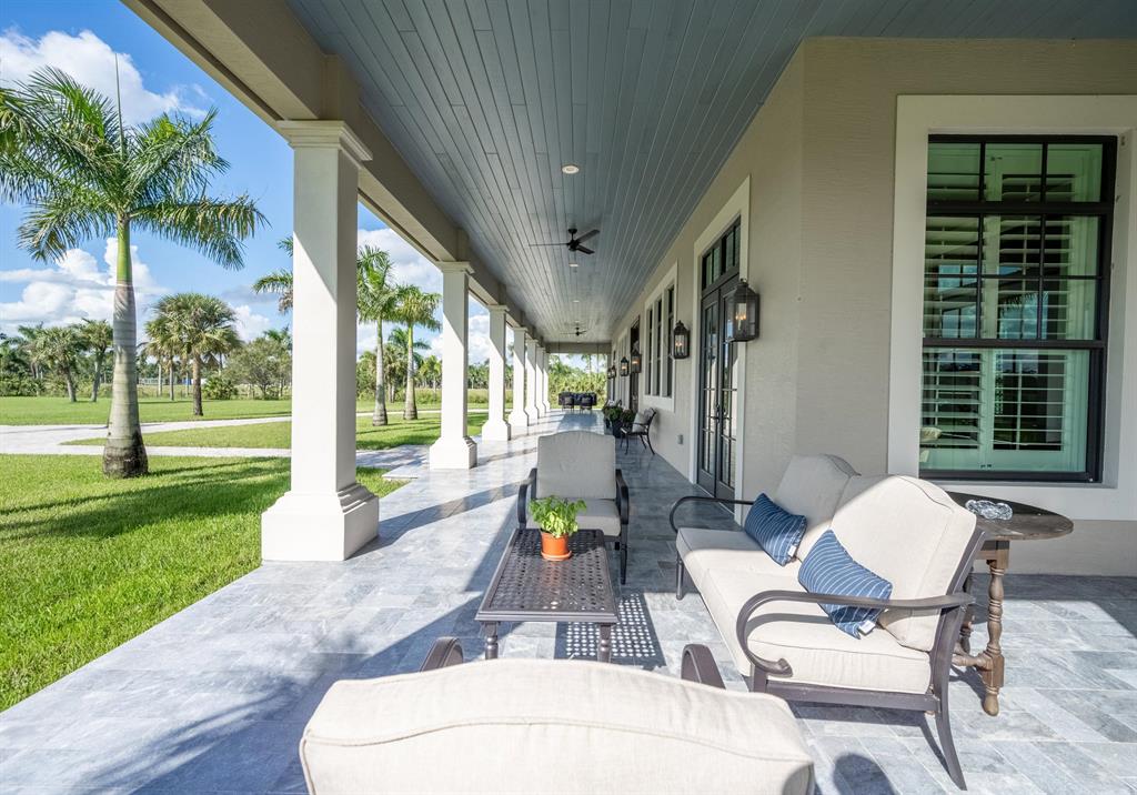 LOXAHATCHEE GROVES - Residential