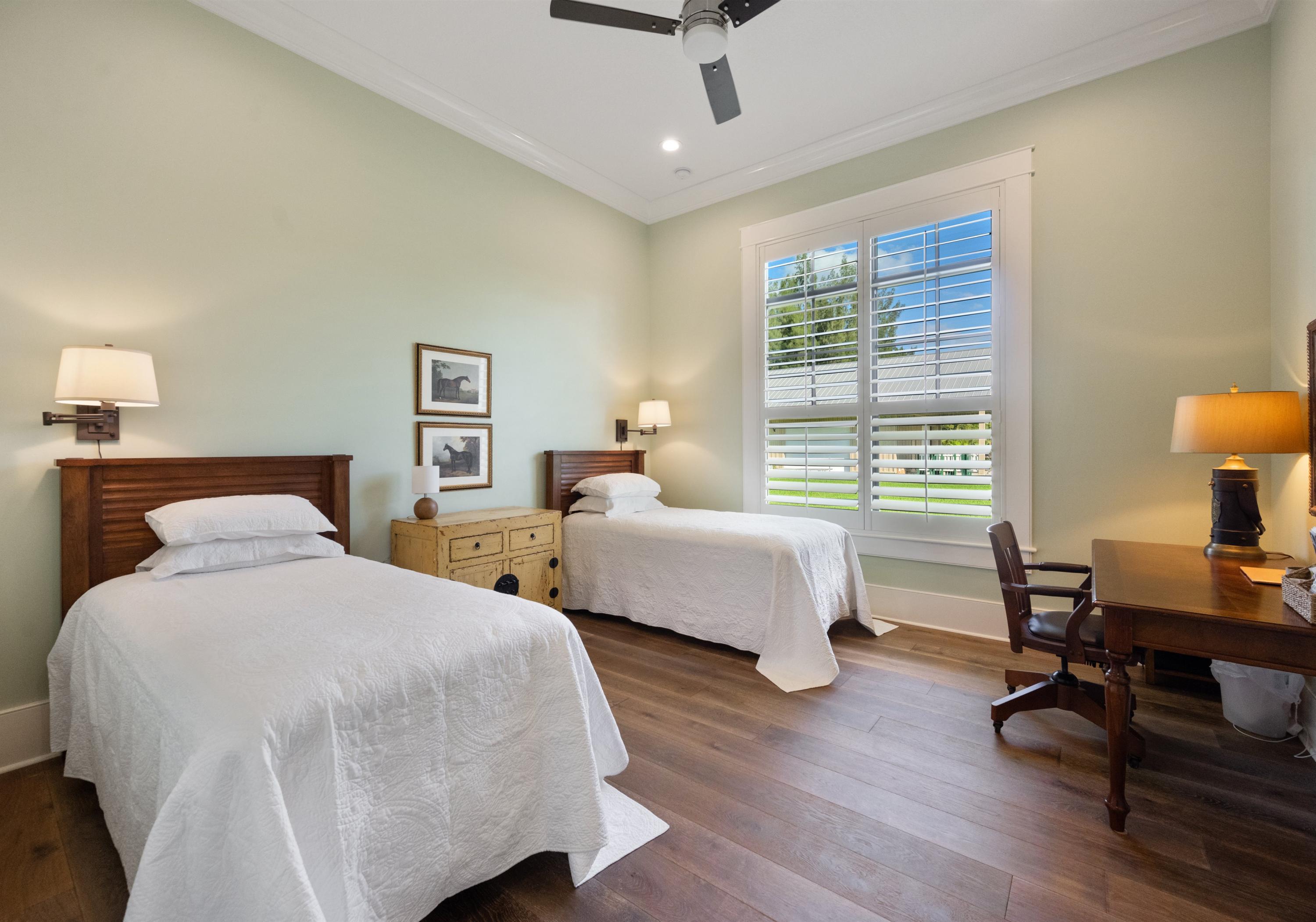 LOXAHATCHEE GROVES - Residential