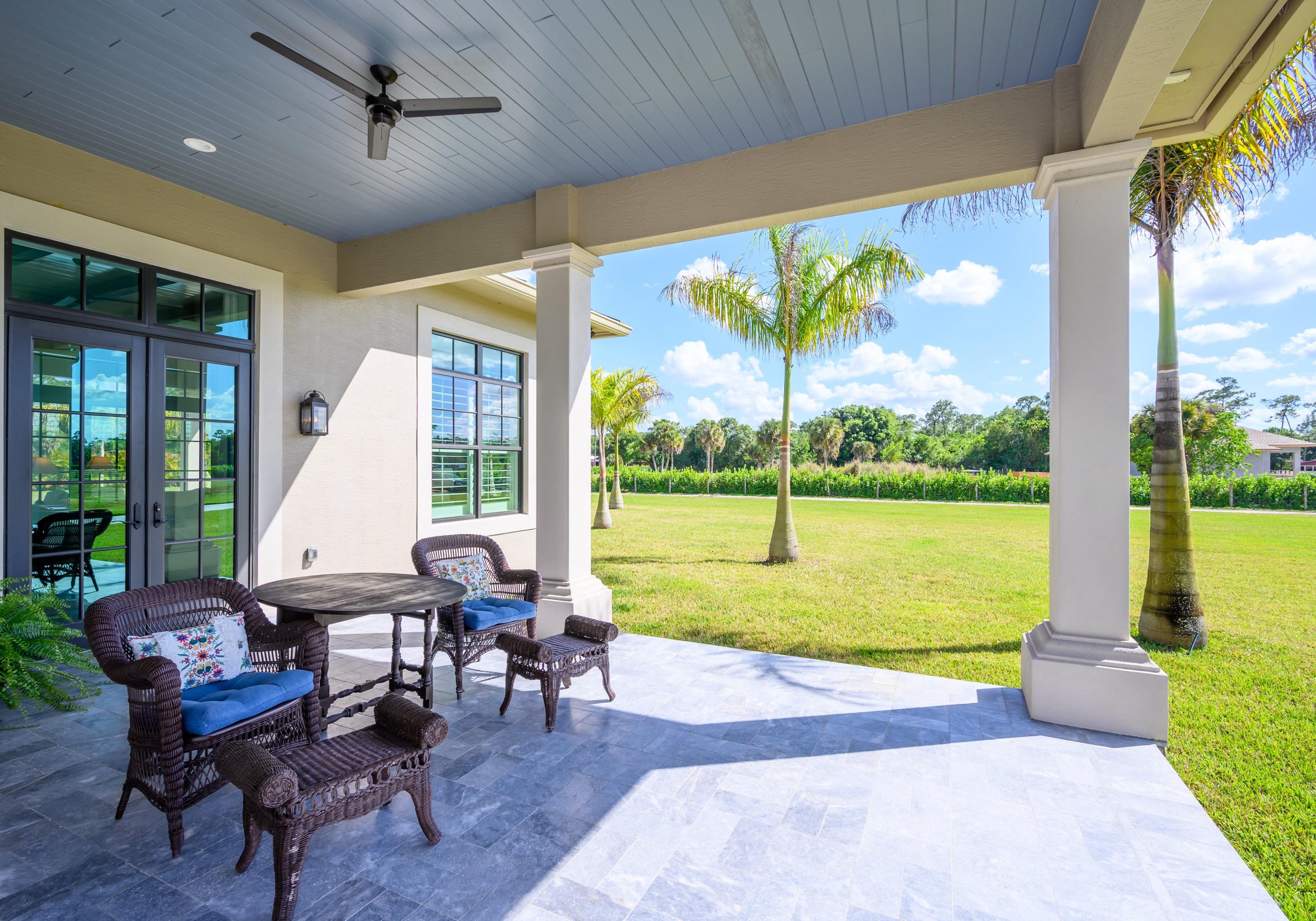 LOXAHATCHEE GROVES - Residential