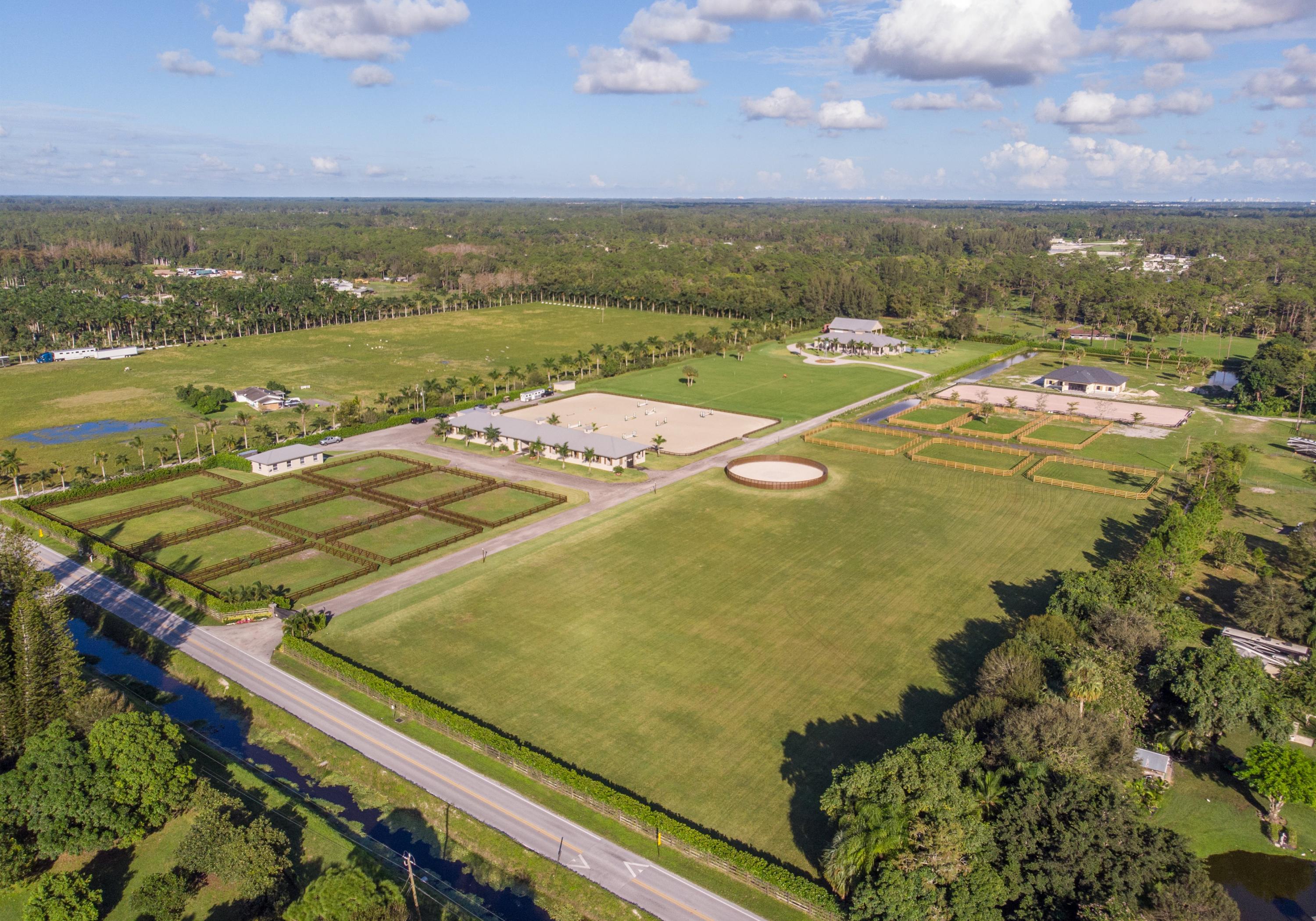 LOXAHATCHEE GROVES - Residential