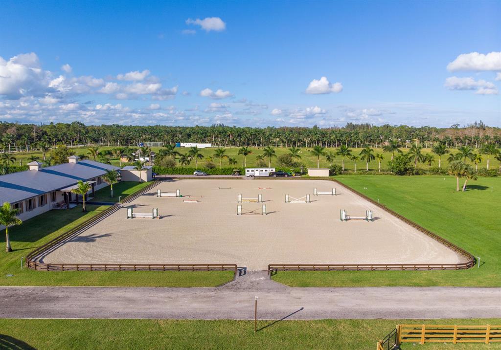 LOXAHATCHEE GROVES - Residential