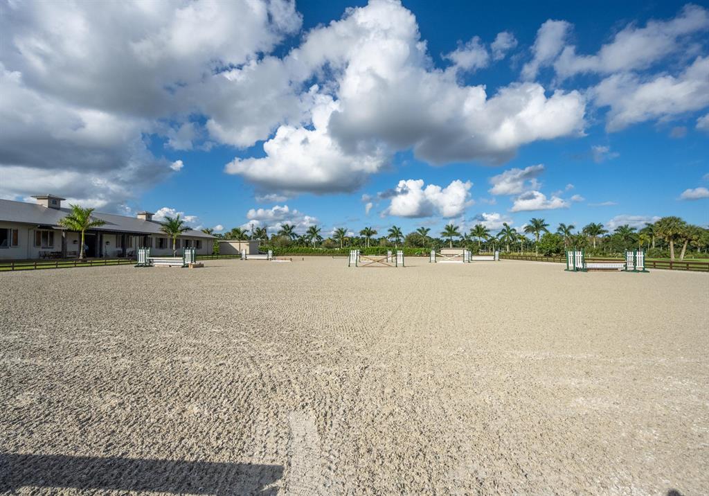 LOXAHATCHEE GROVES - Residential