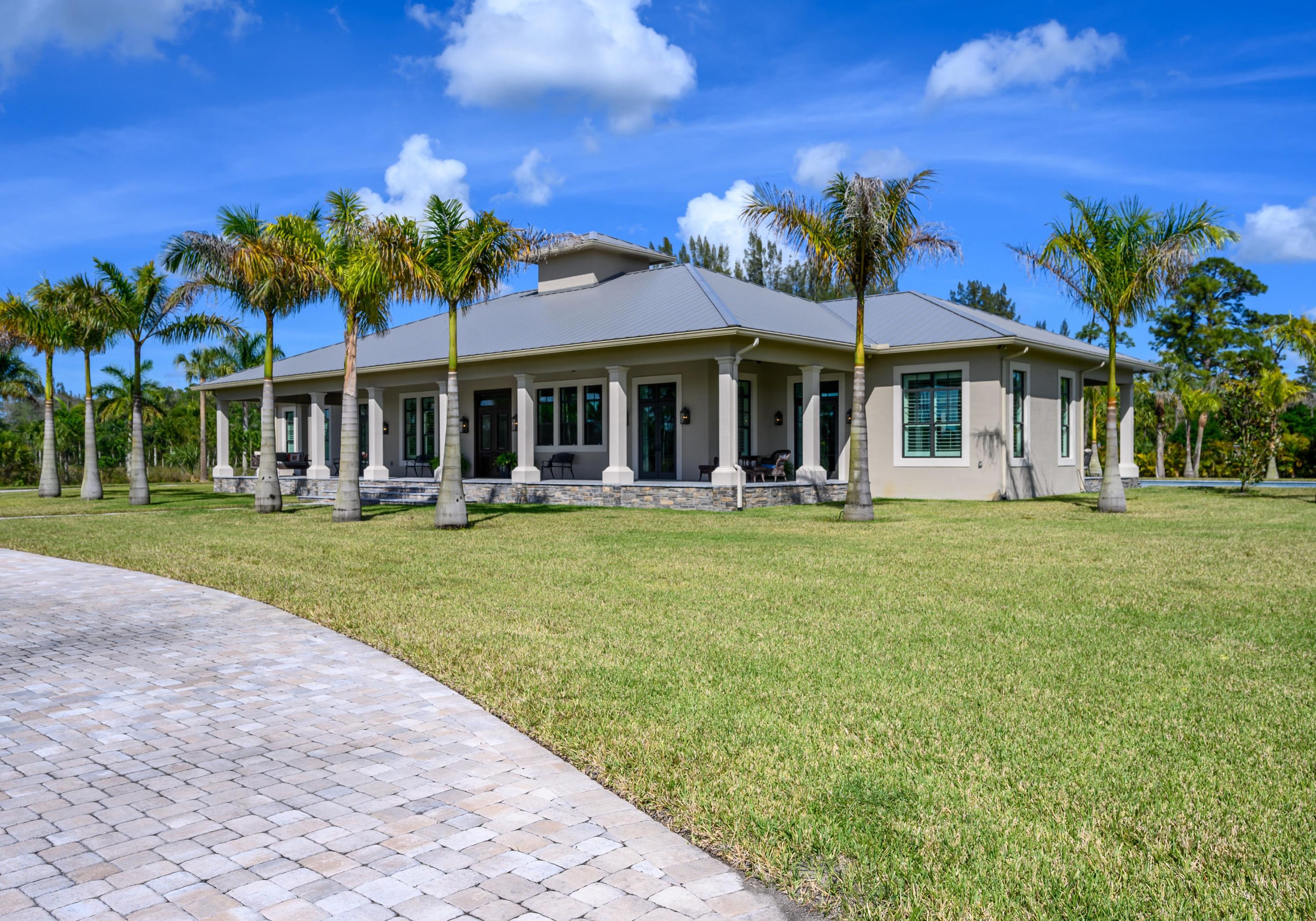 LOXAHATCHEE GROVES - Residential