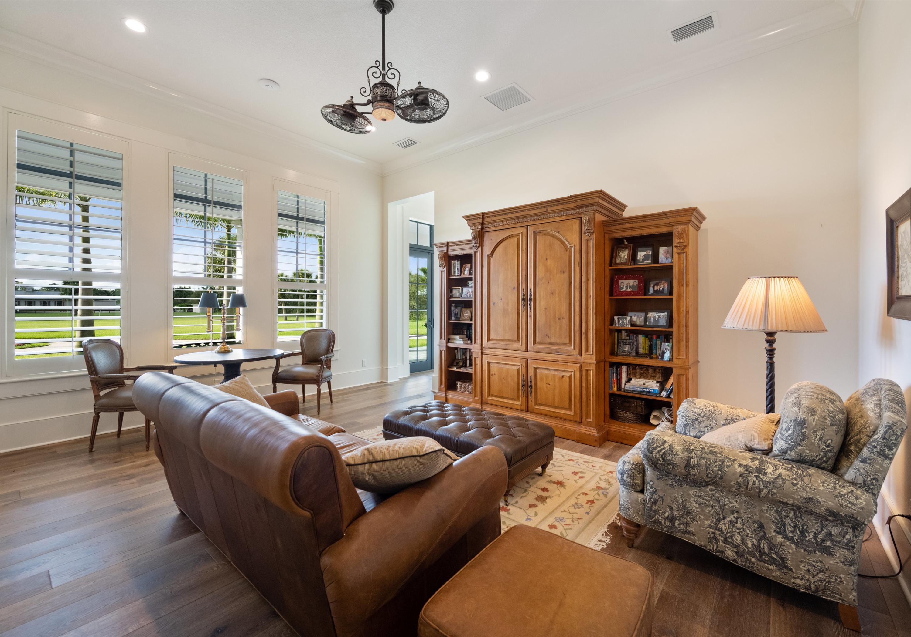 LOXAHATCHEE GROVES - Residential