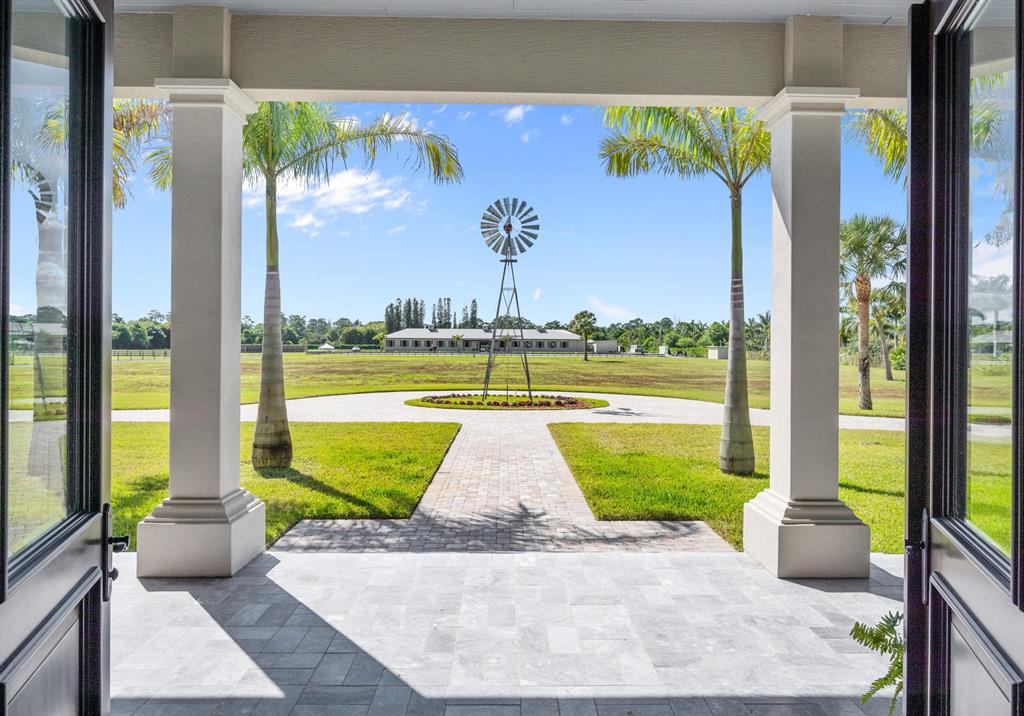 LOXAHATCHEE GROVES - Residential