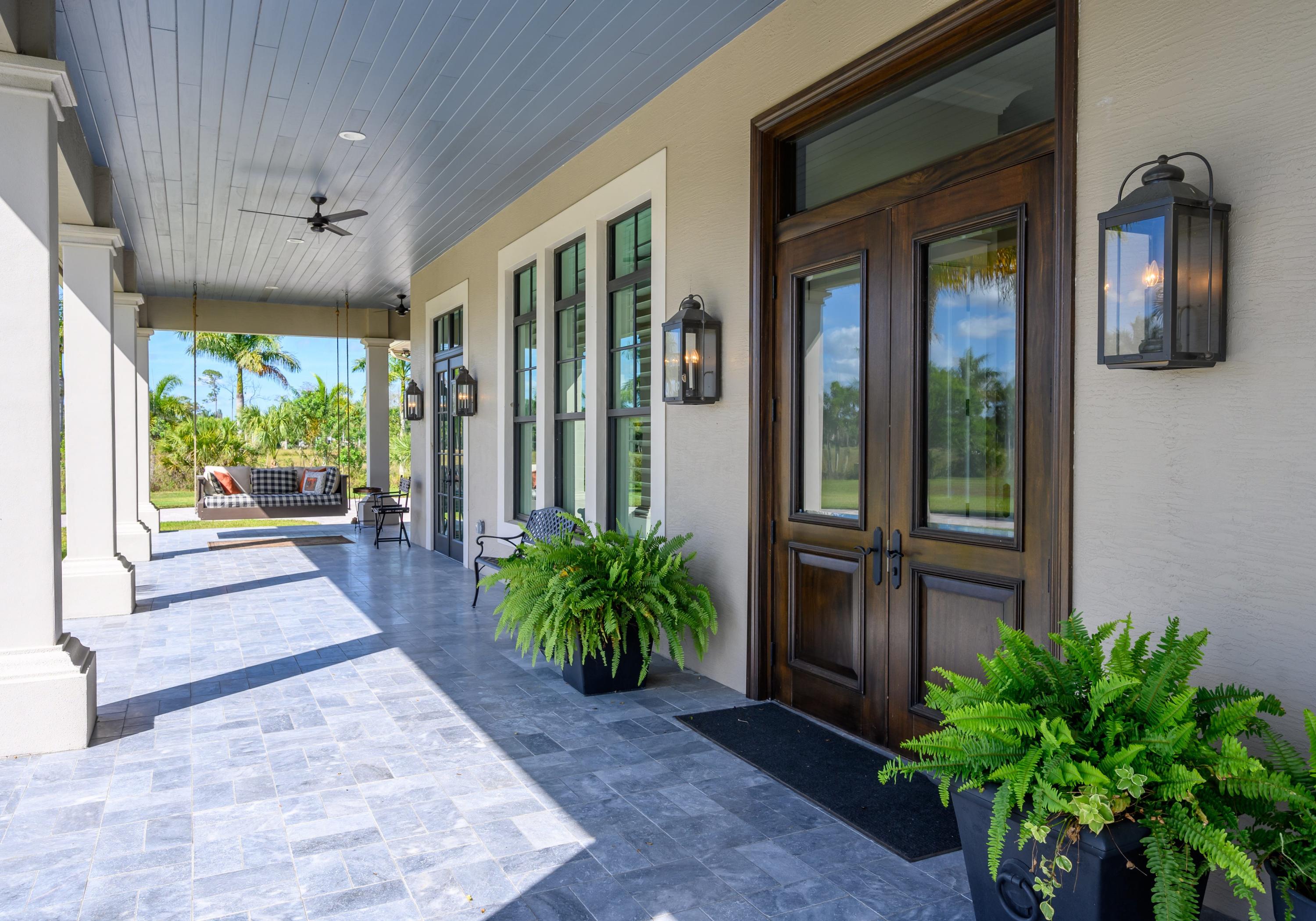 LOXAHATCHEE GROVES - Residential