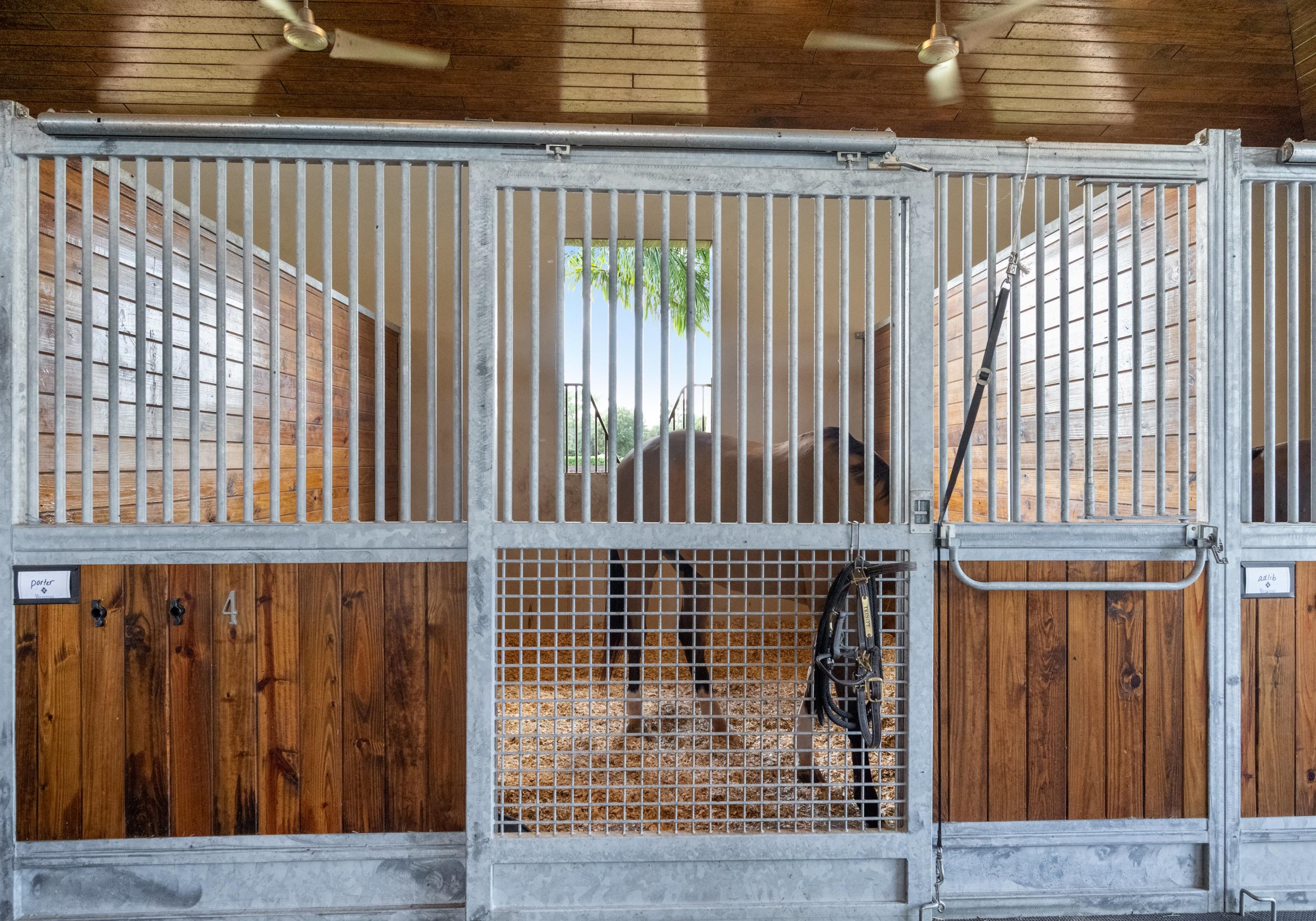 LOXAHATCHEE GROVES - Residential