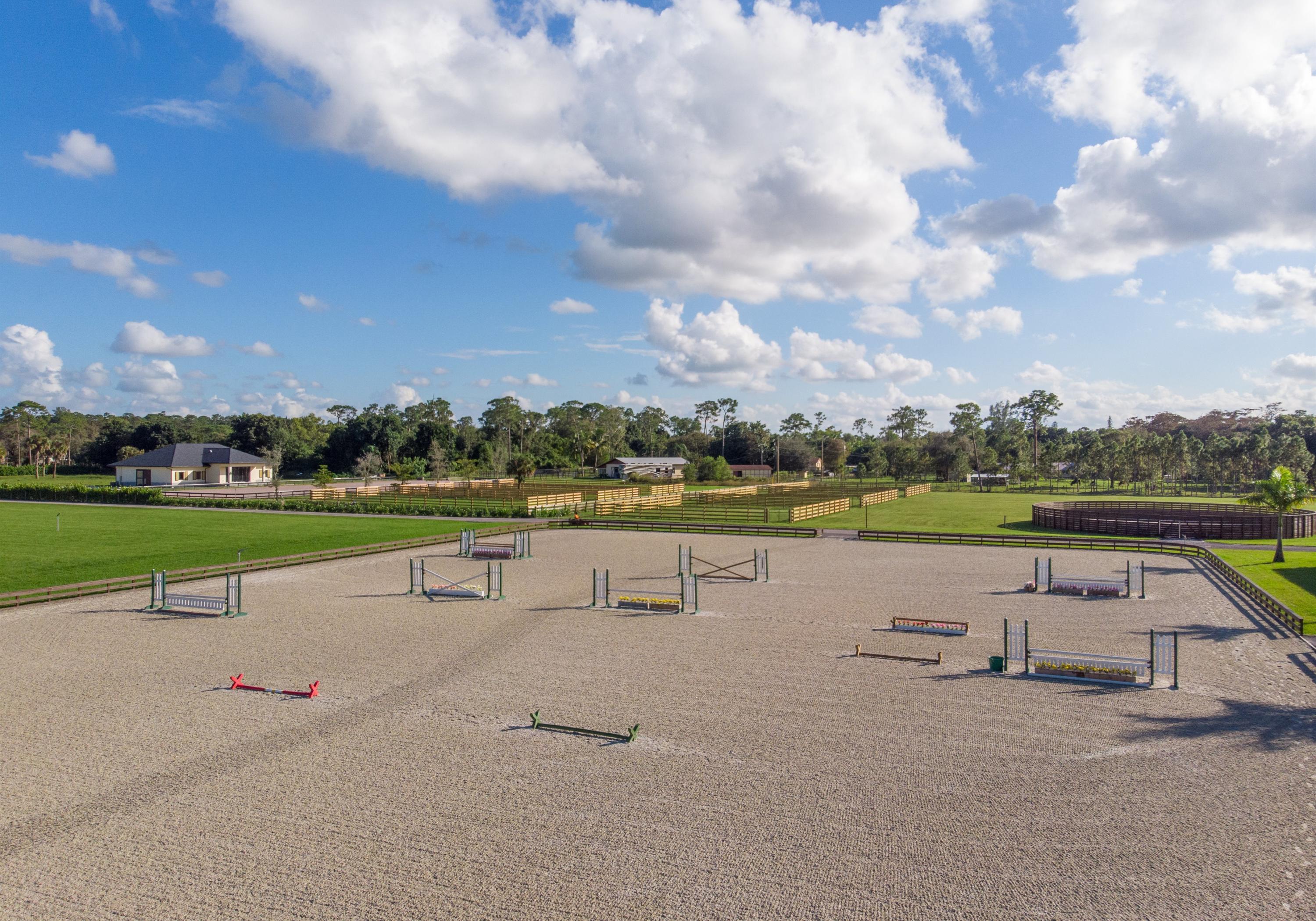 LOXAHATCHEE GROVES - Residential