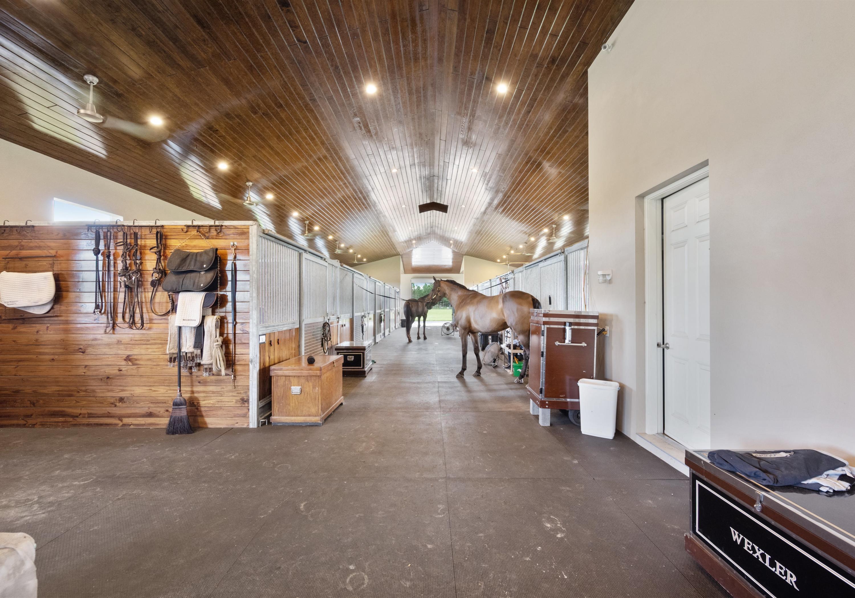 LOXAHATCHEE GROVES - Residential