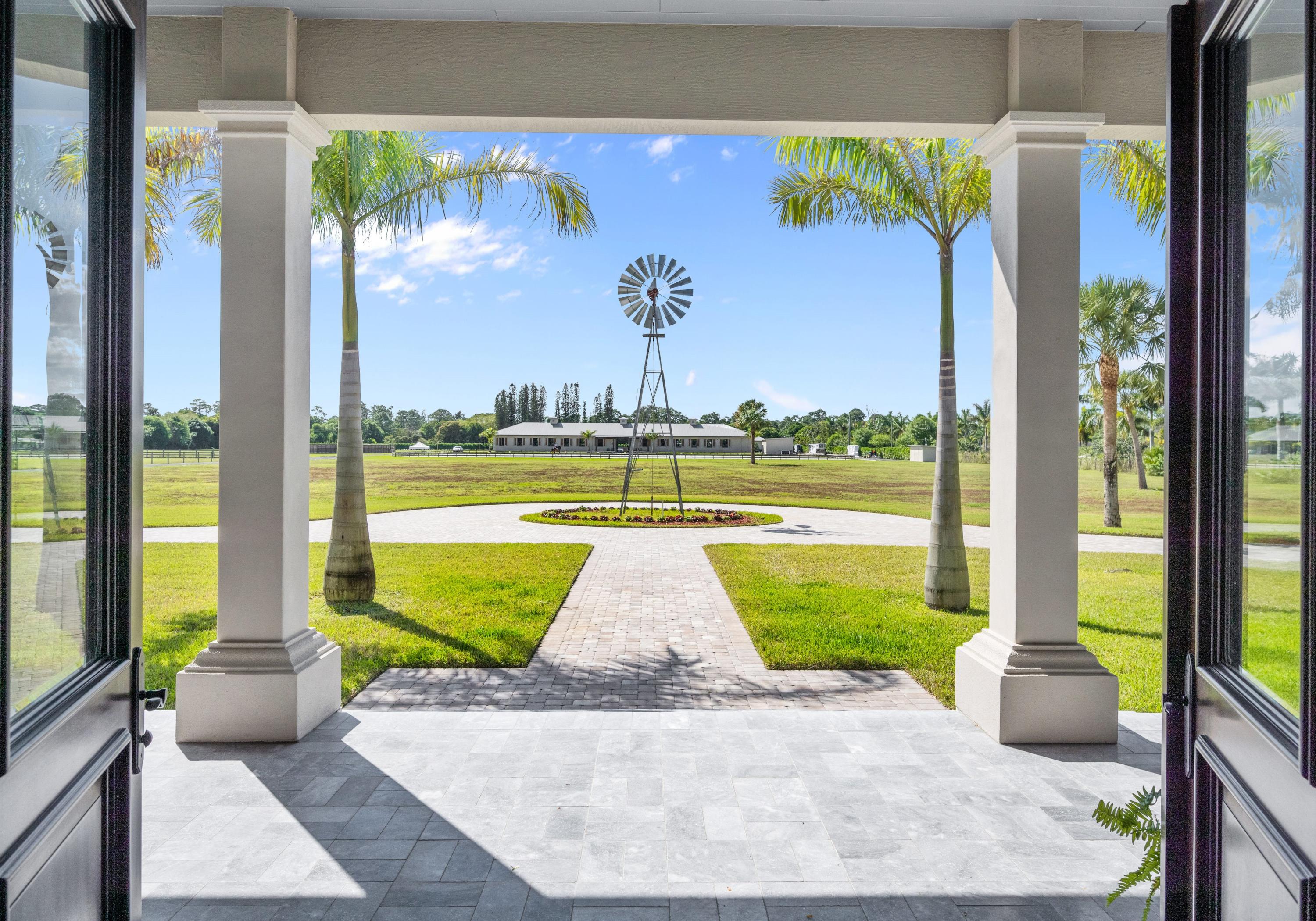 LOXAHATCHEE GROVES - Residential