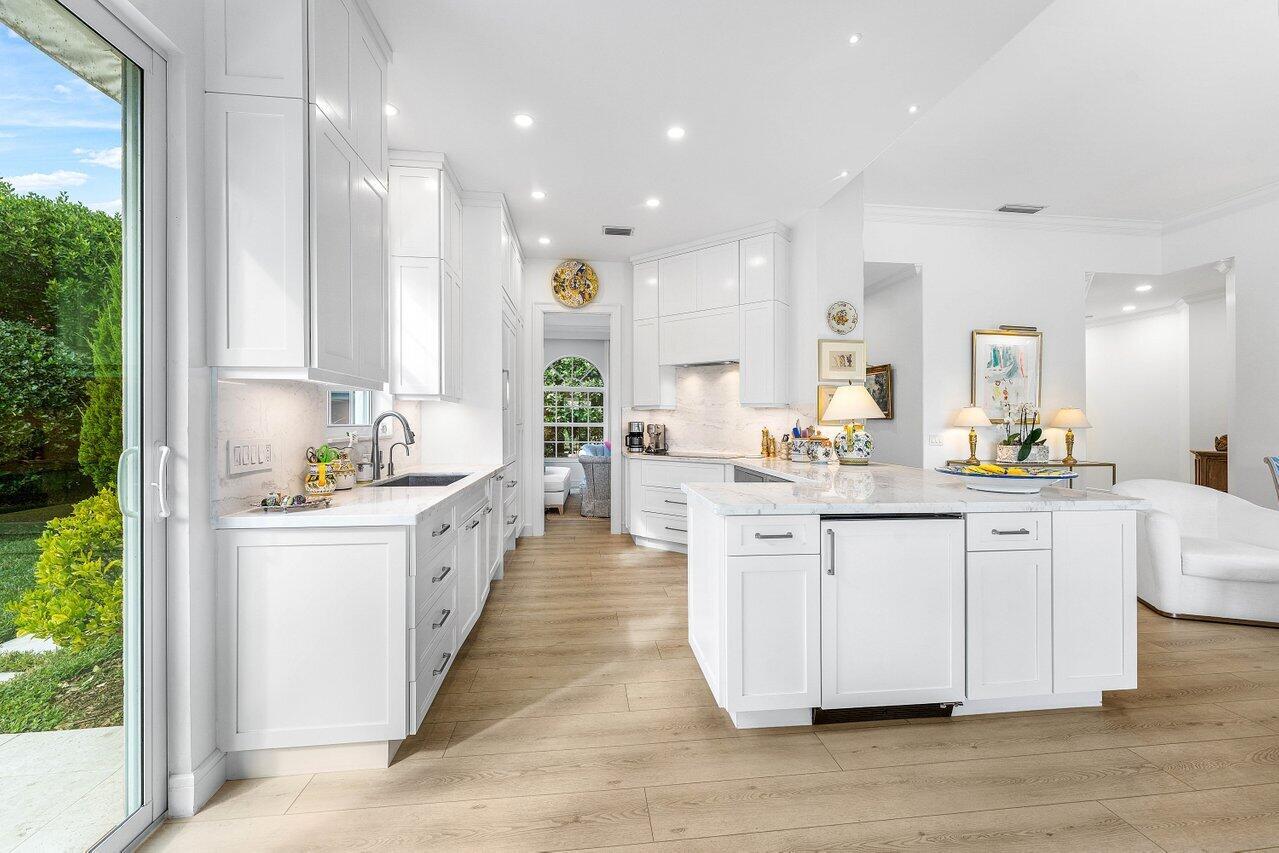 RIVERWALK 12 - Residential