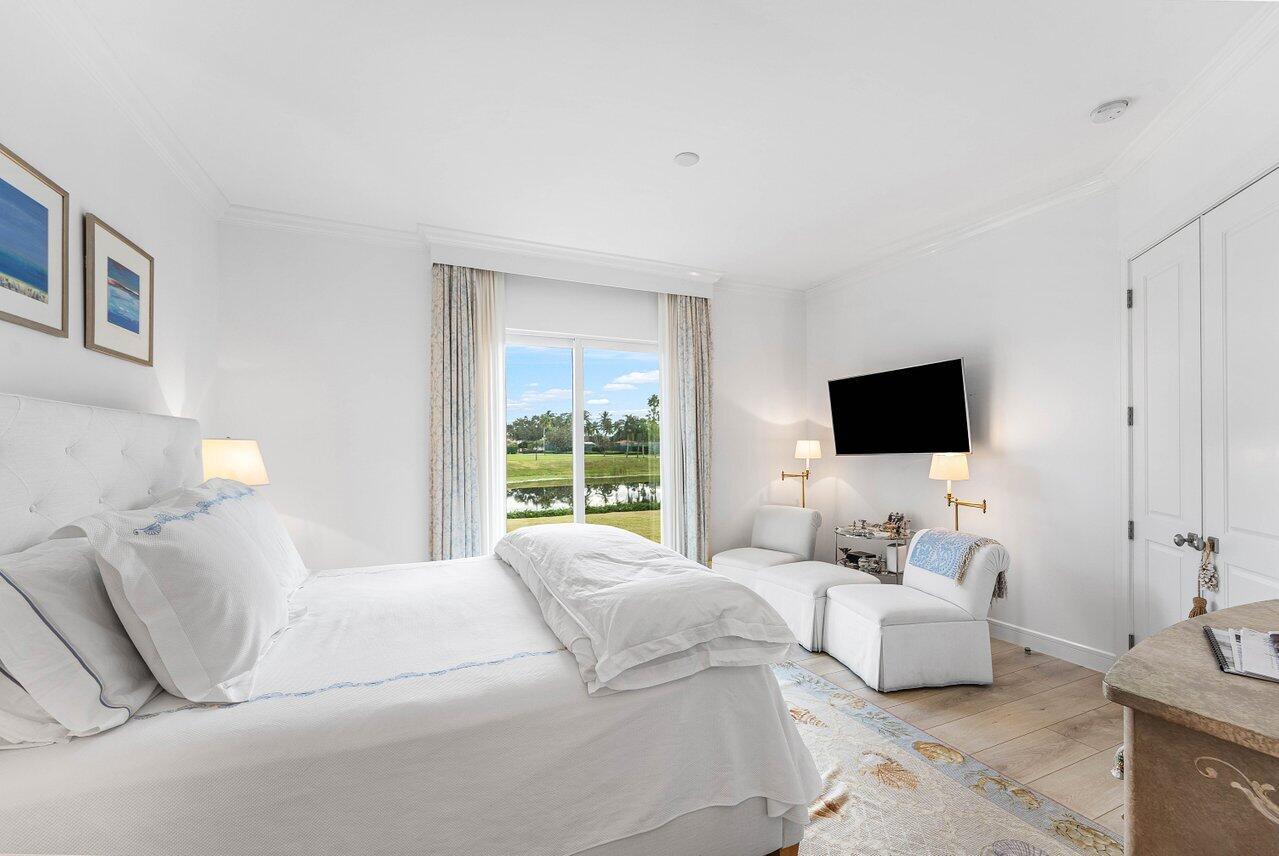 RIVERWALK 12 - Residential